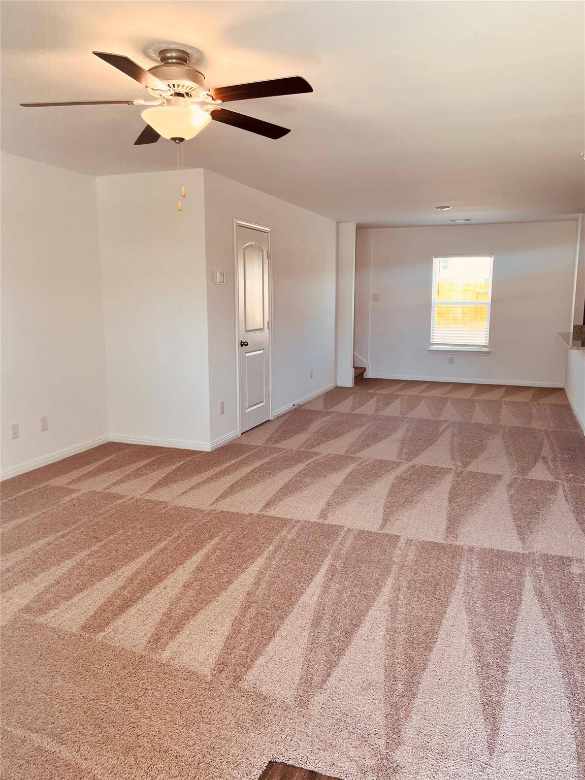 Jarrell, TX 76537,117 Maywood LN