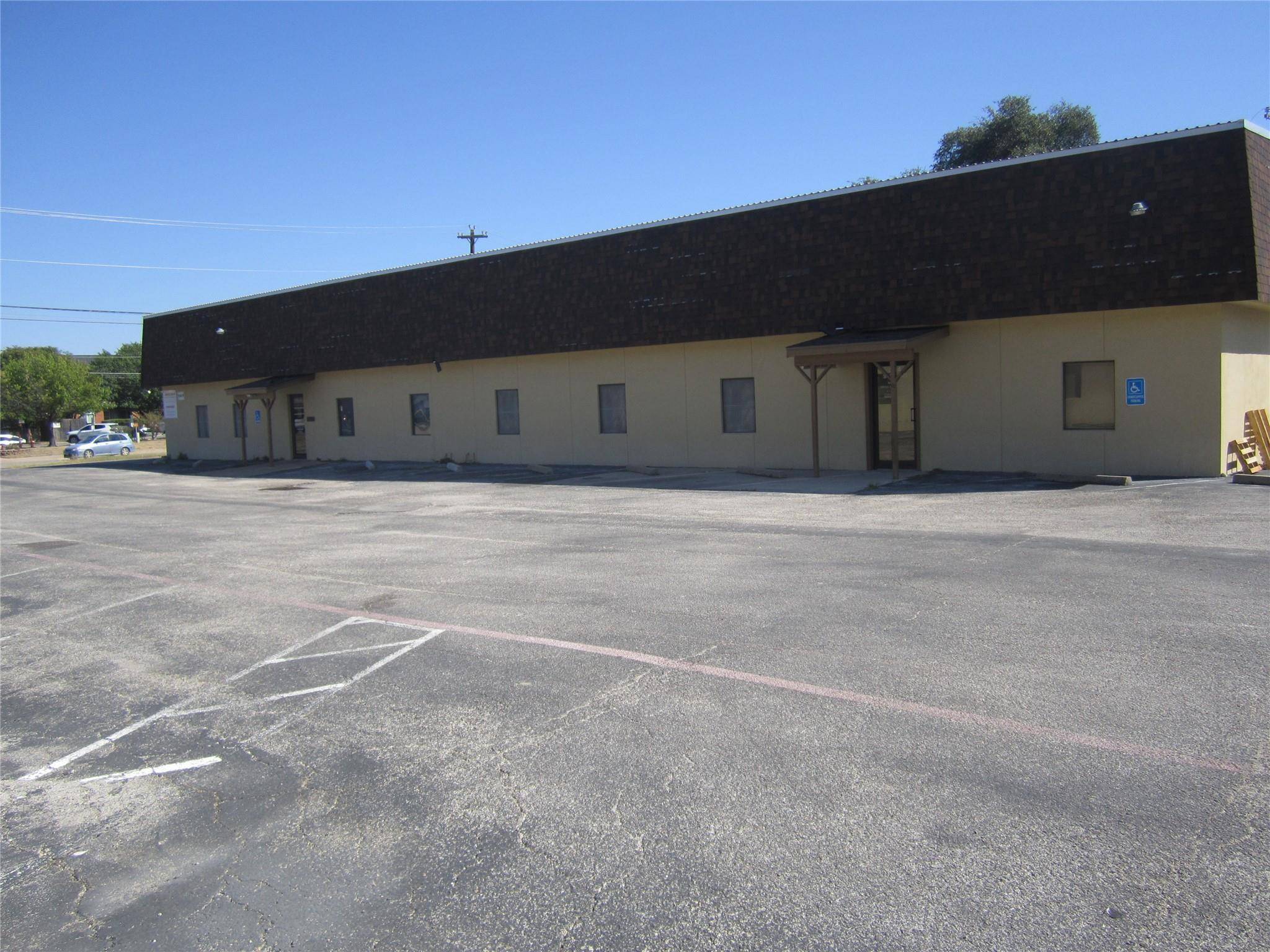Georgetown, TX 78626,504 Leander RD