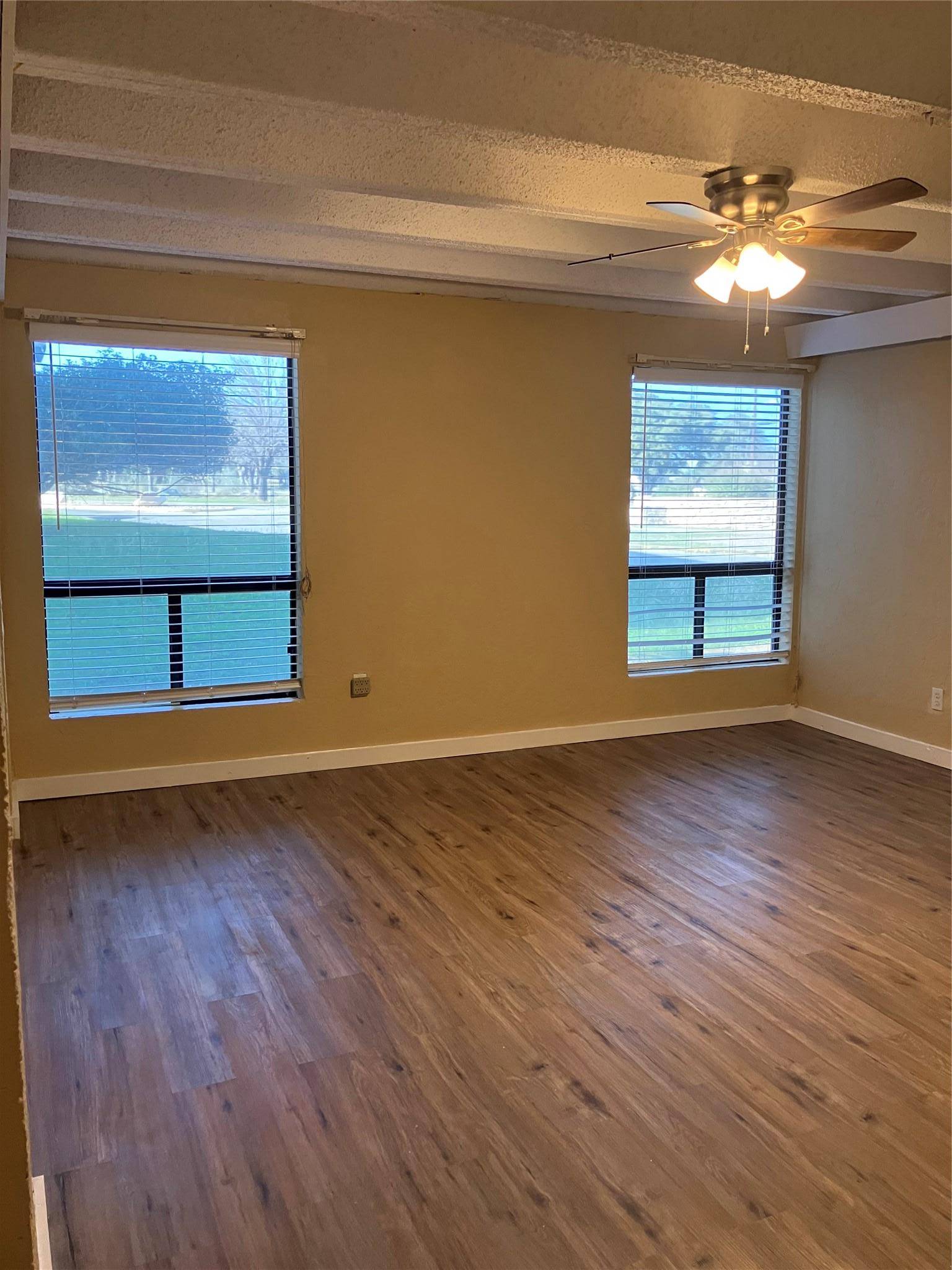 Lago Vista, TX 78645,5806 Circulo DR #14