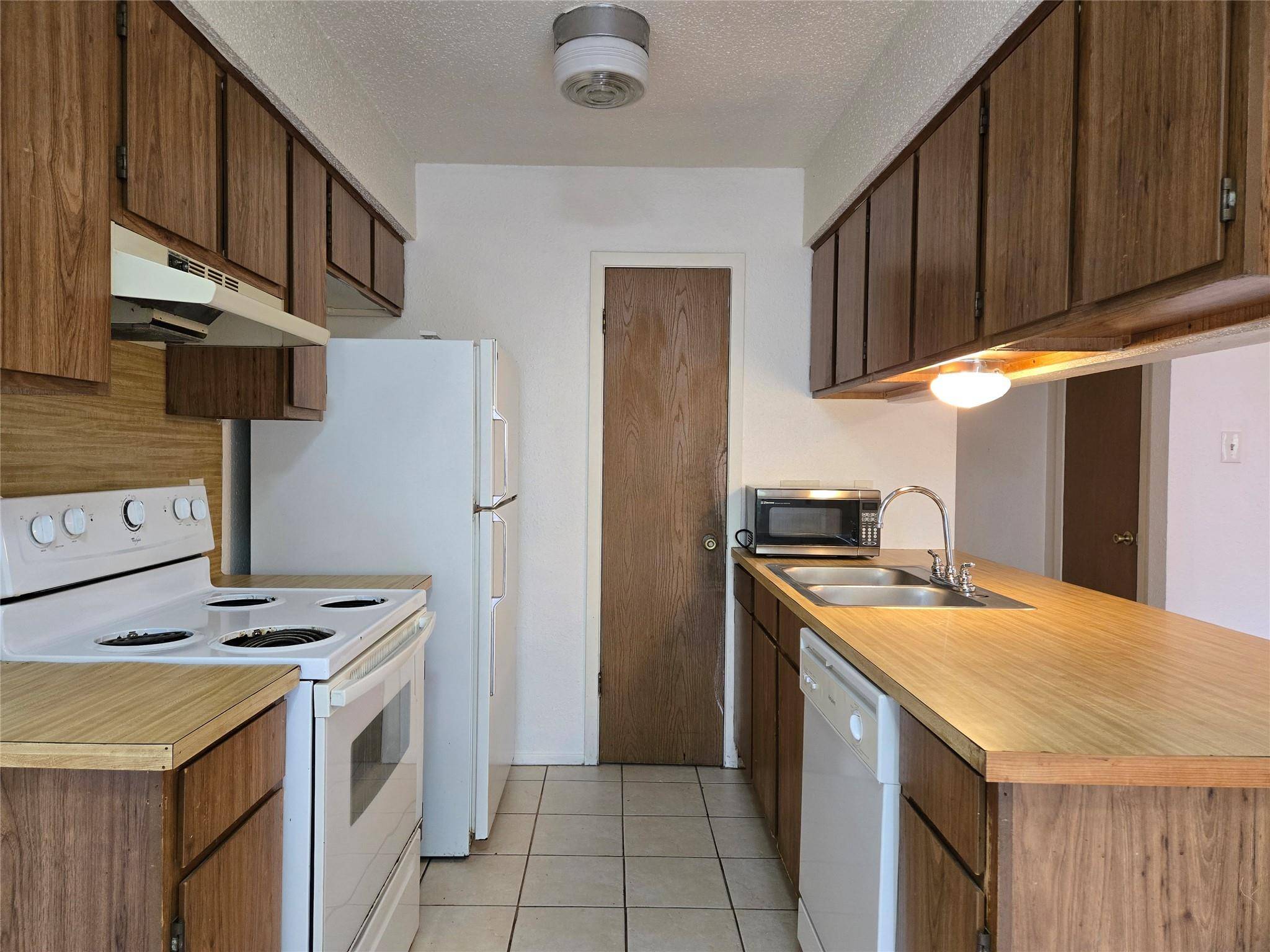 Austin, TX 78745,1404 Matthews LN #A
