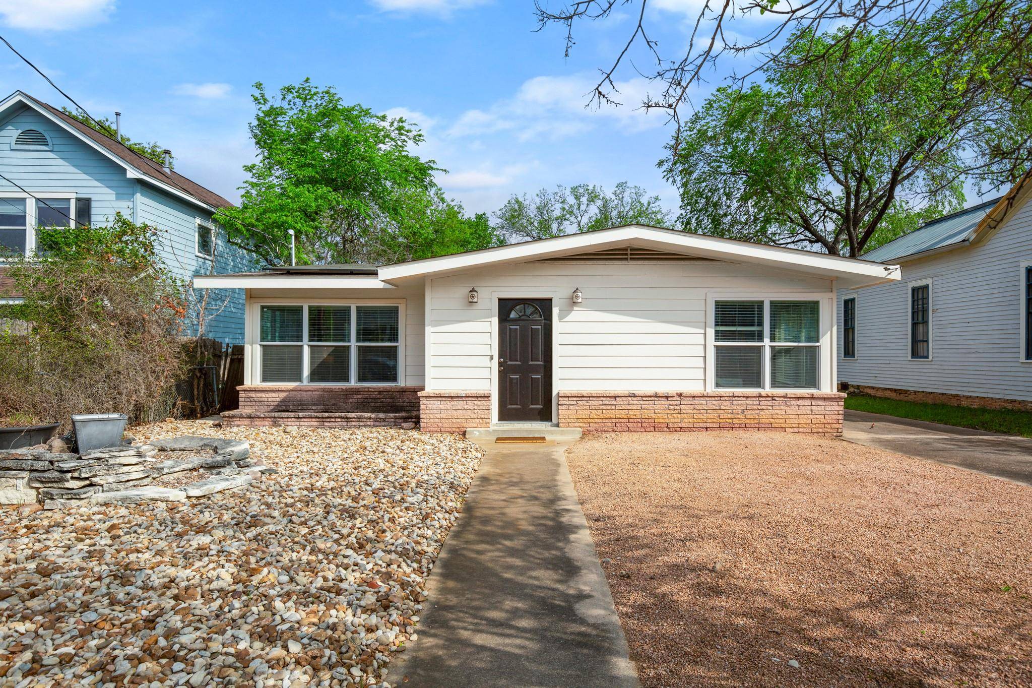 Austin, TX 78702,1608 Pennsylvania Ave