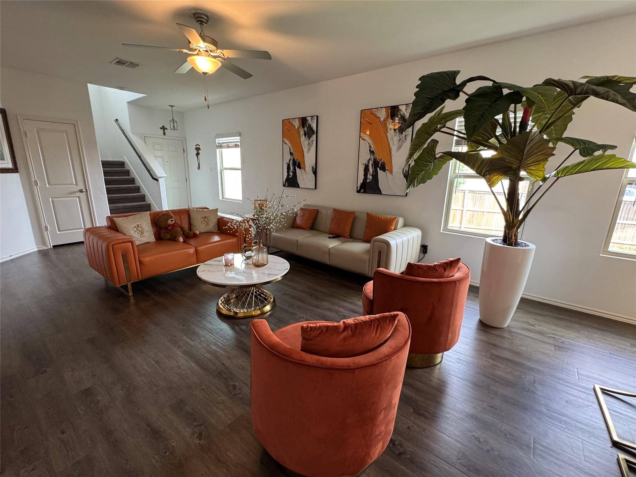 Jarrell, TX 76537,524 Circle WAY #121