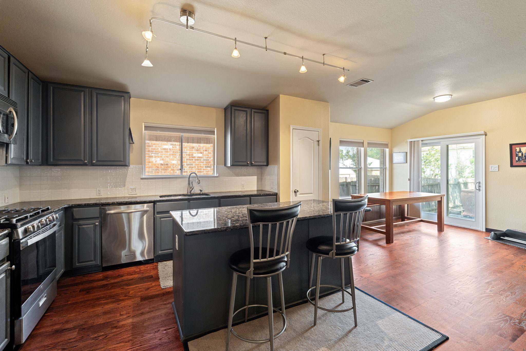 Austin, TX 78748,2114 Desco DR