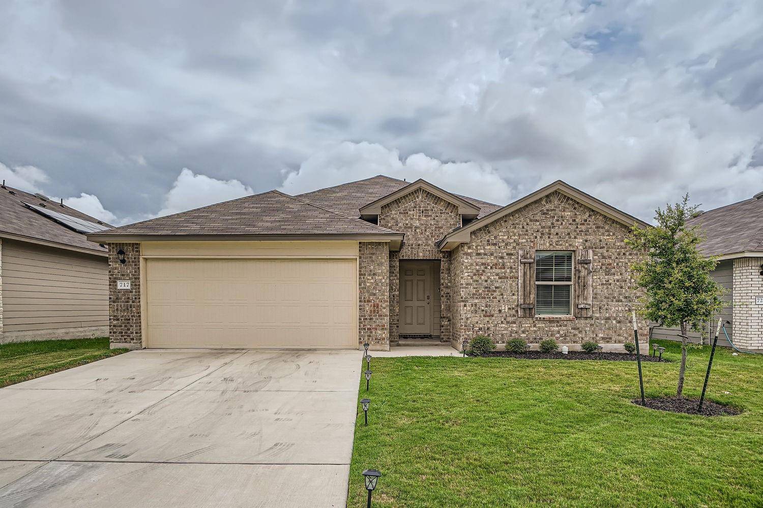 Jarrell, TX 76537,717 Taggart TRL