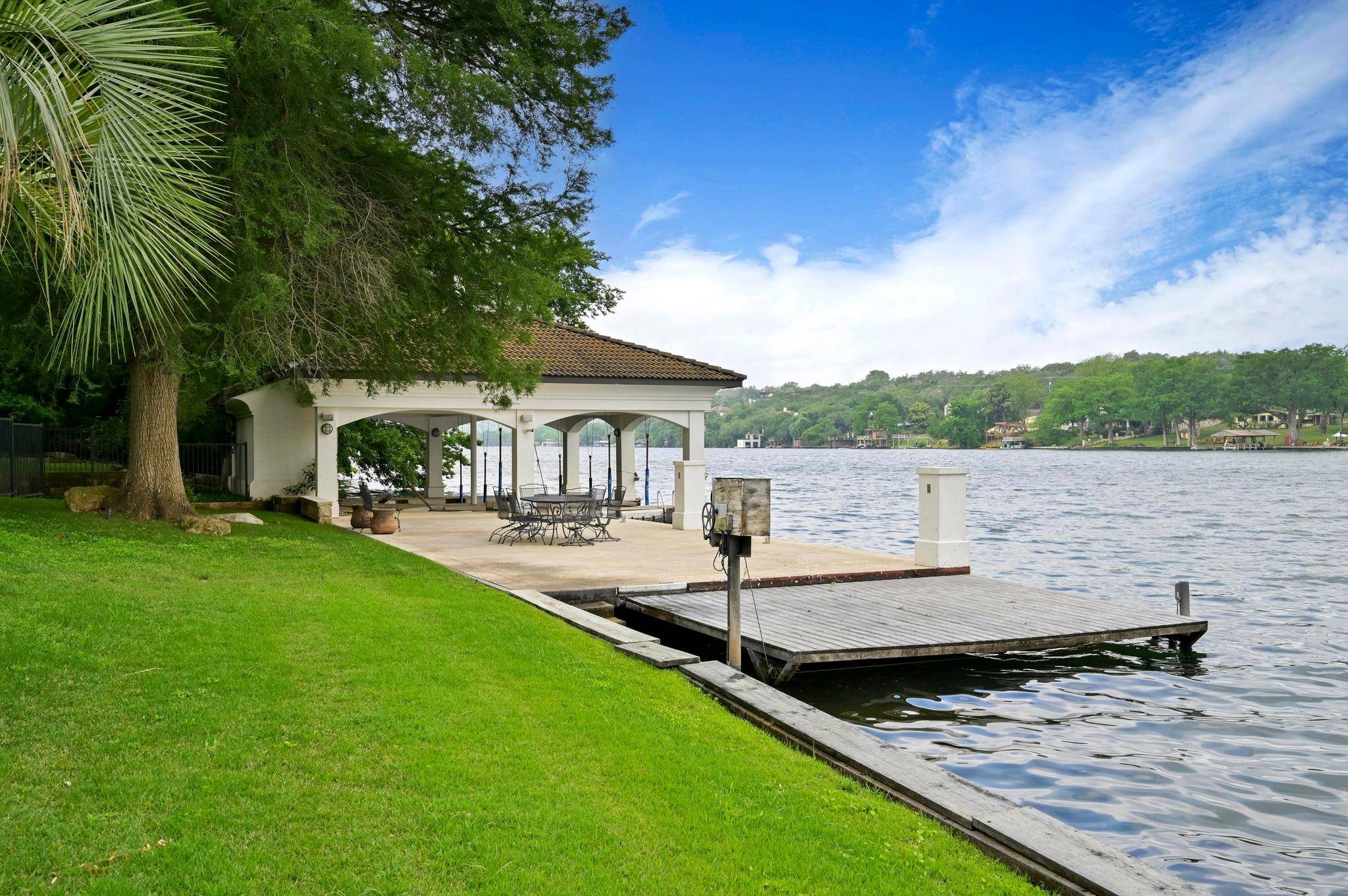 Austin, TX 78746,4009 Rivercrest DR