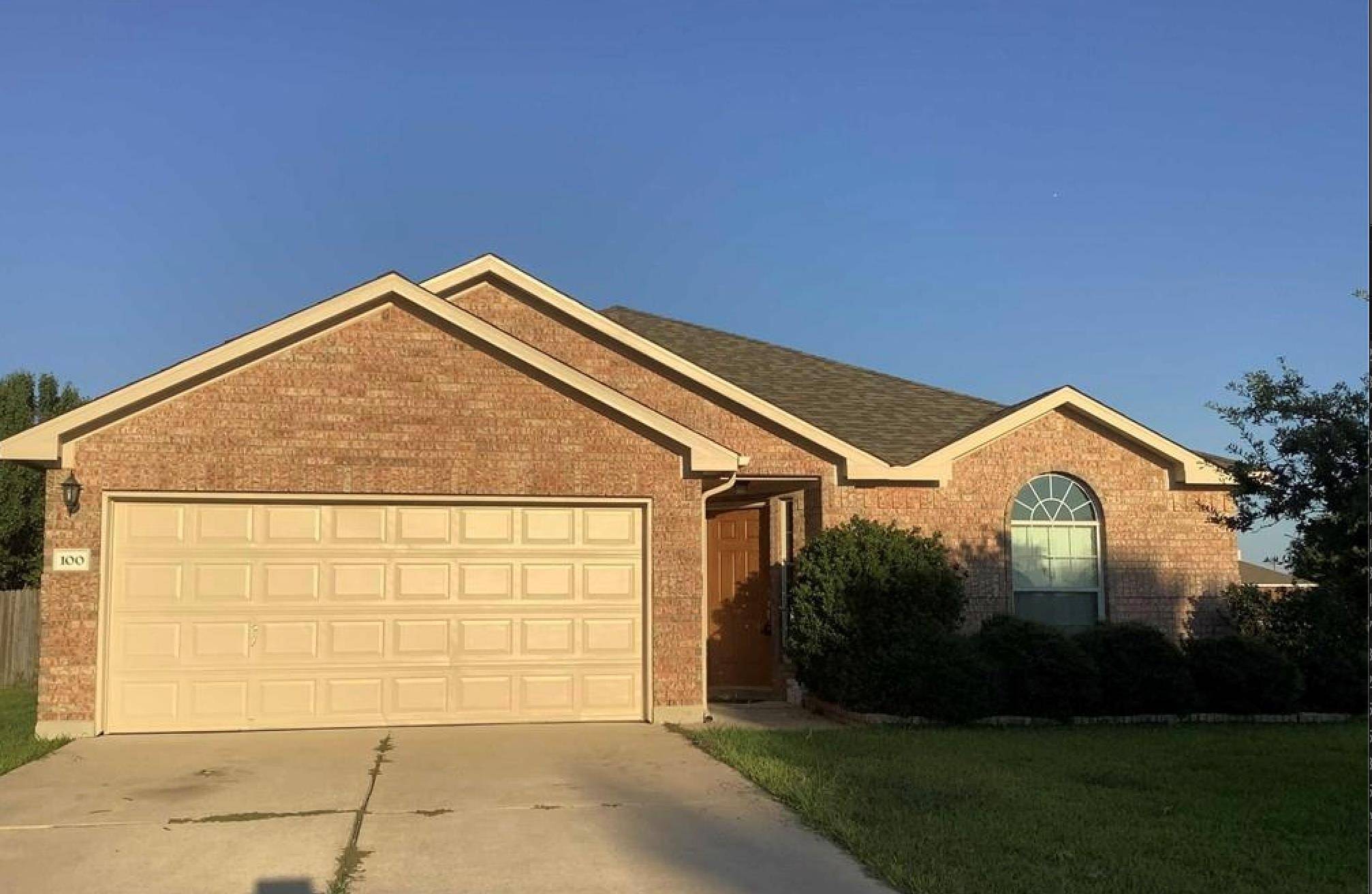 Hutto, TX 78634,100 Inman DR