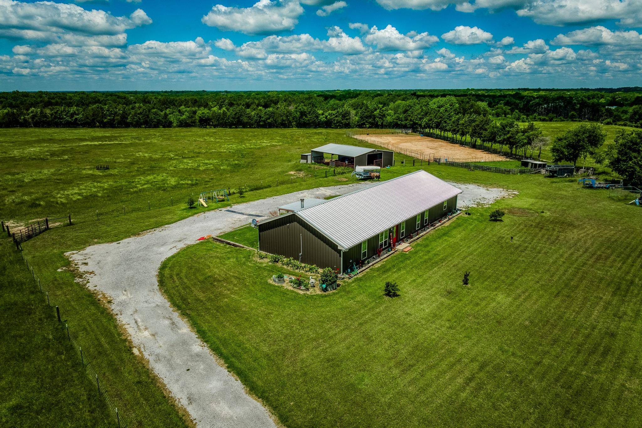 Groesbeck, TX 76667,1850 LCR 439