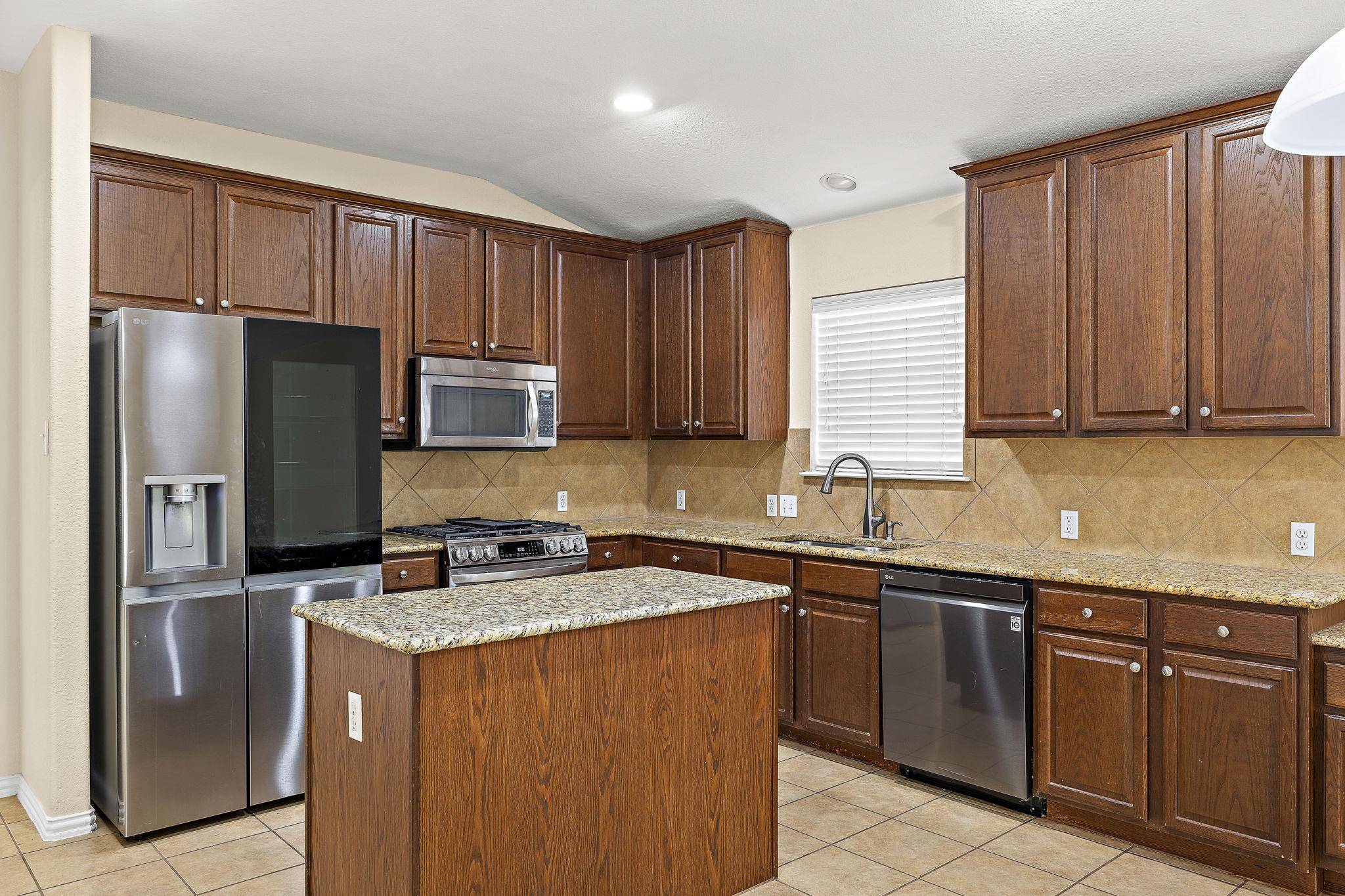 Leander, TX 78641,2421 Chimney Rock RD