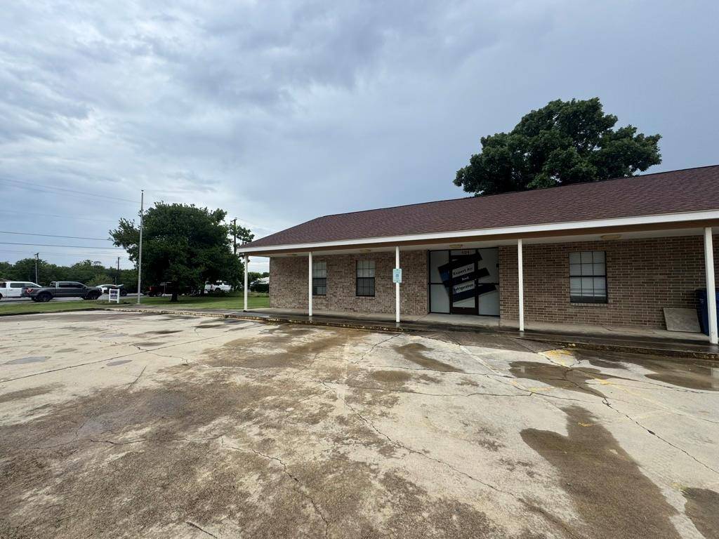 Hutto, TX 78634,101 N Anthony ST