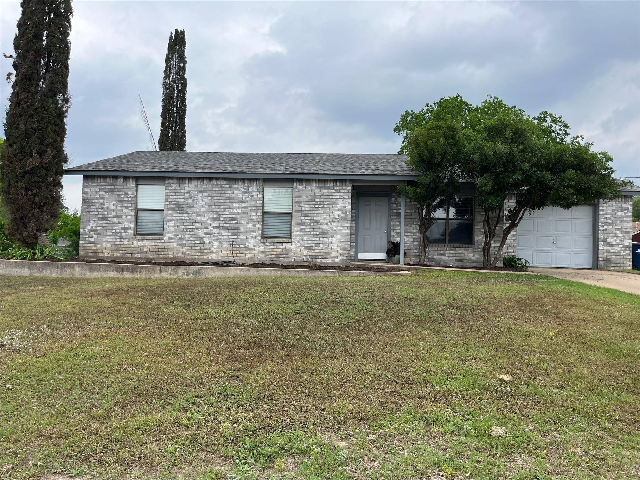 Burnet, TX 78611,702 E Taggard ST