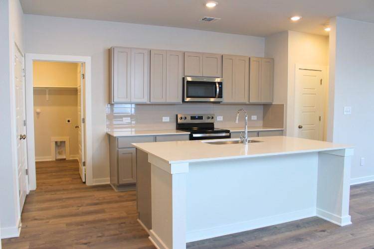 San Marcos, TX 78666,144 Cutleaf CV