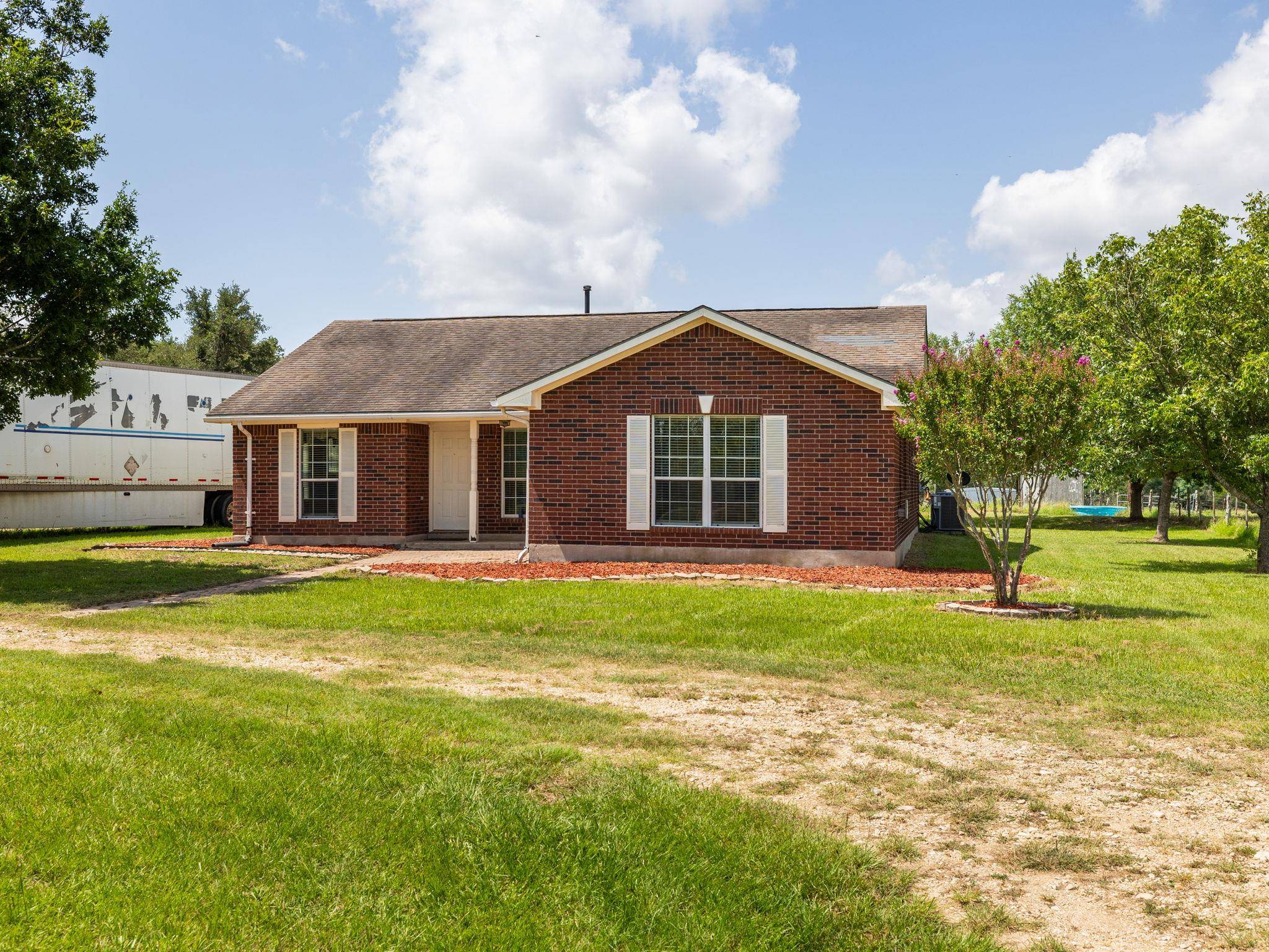 Thrall, TX 76578,13050 FM 112