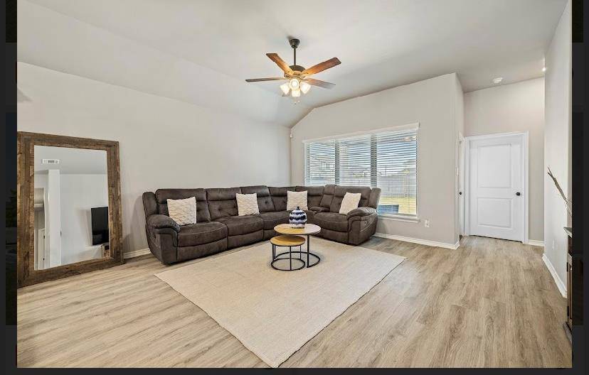 Jarrell, TX 76537,501 Seabiscuit DR