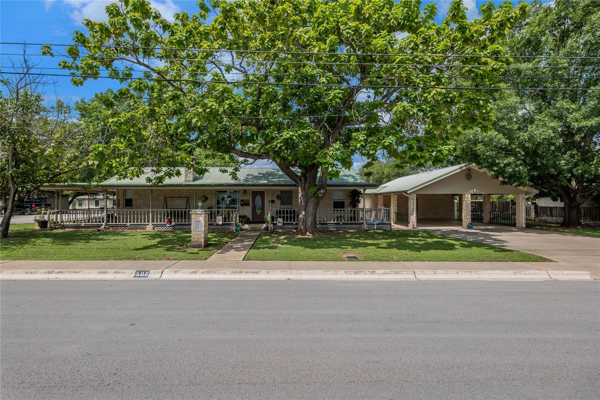 Burnet, TX 78611,500 N Main ST N