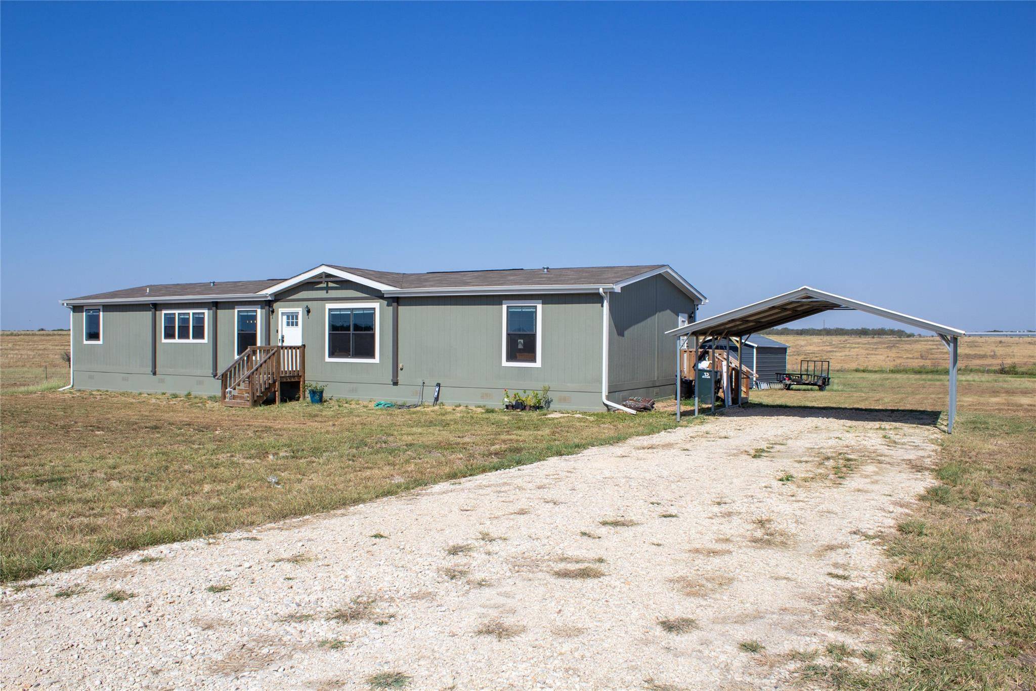 Gonzales, TX 78629,253 PR 3042