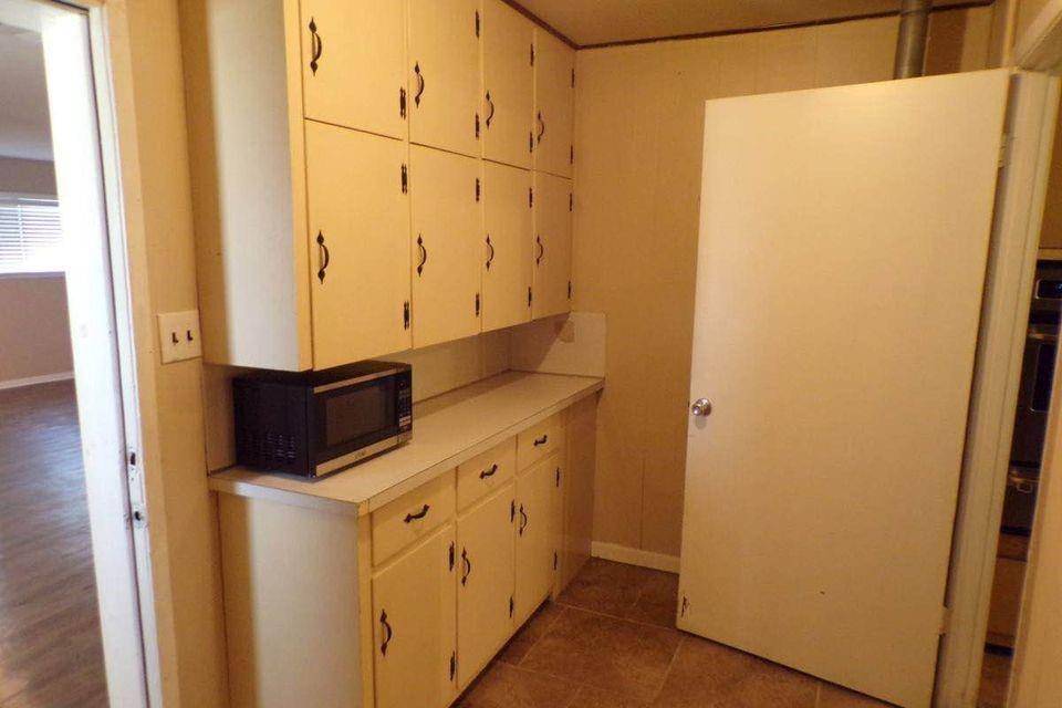 Lexington, TX 78947,729 Yegua DR