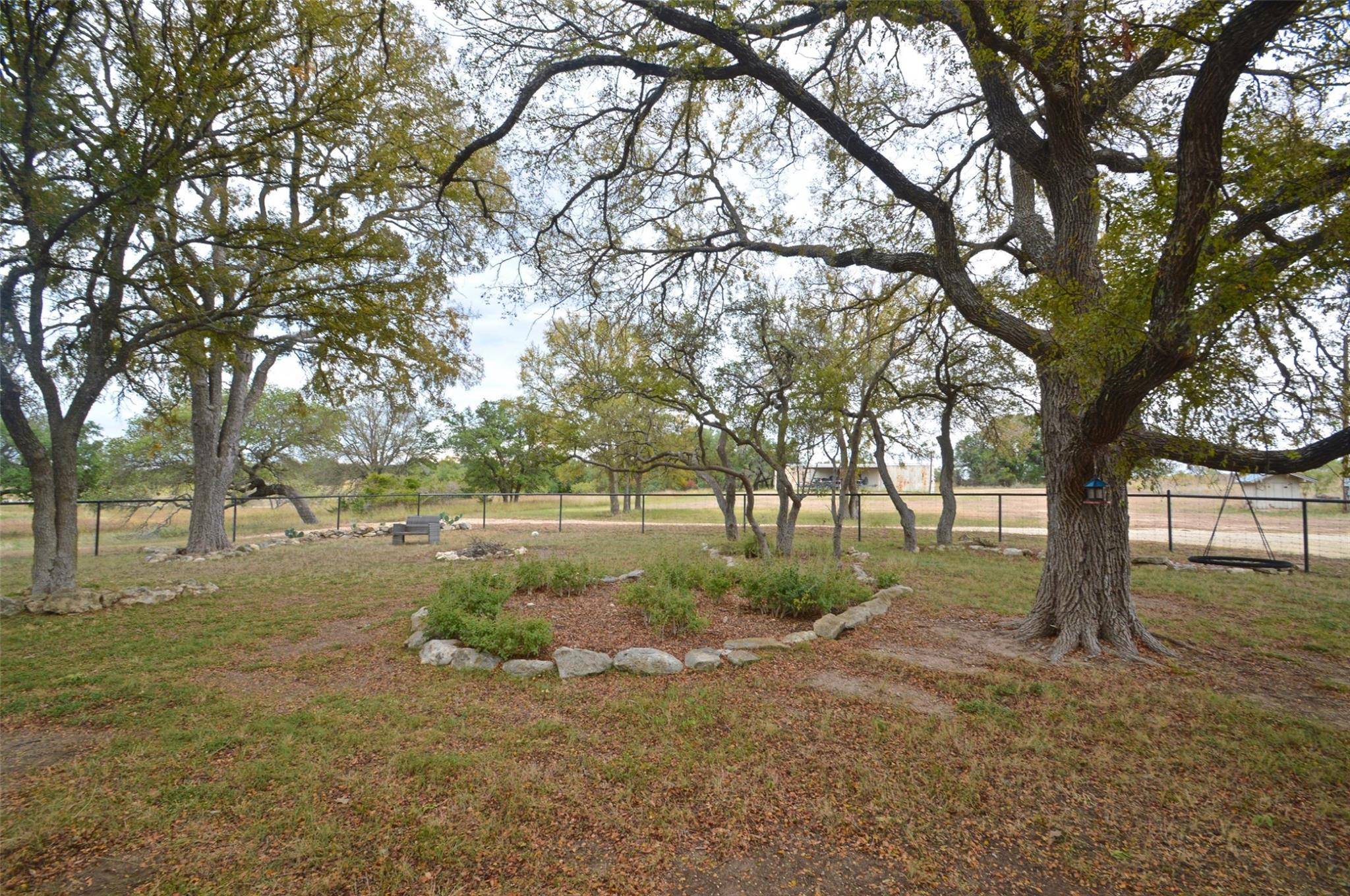 Lampasas, TX 76550,385 County Road 2806 RD