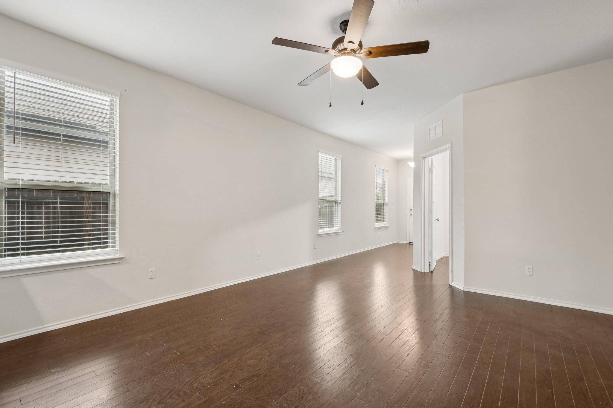 Liberty Hill, TX 78642,212 La Dera DR