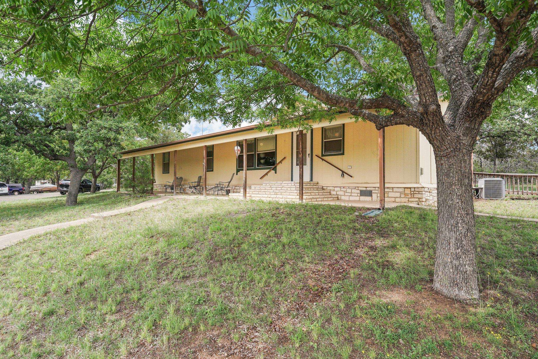 Kingsland, TX 78639,761 Horseshoe DR