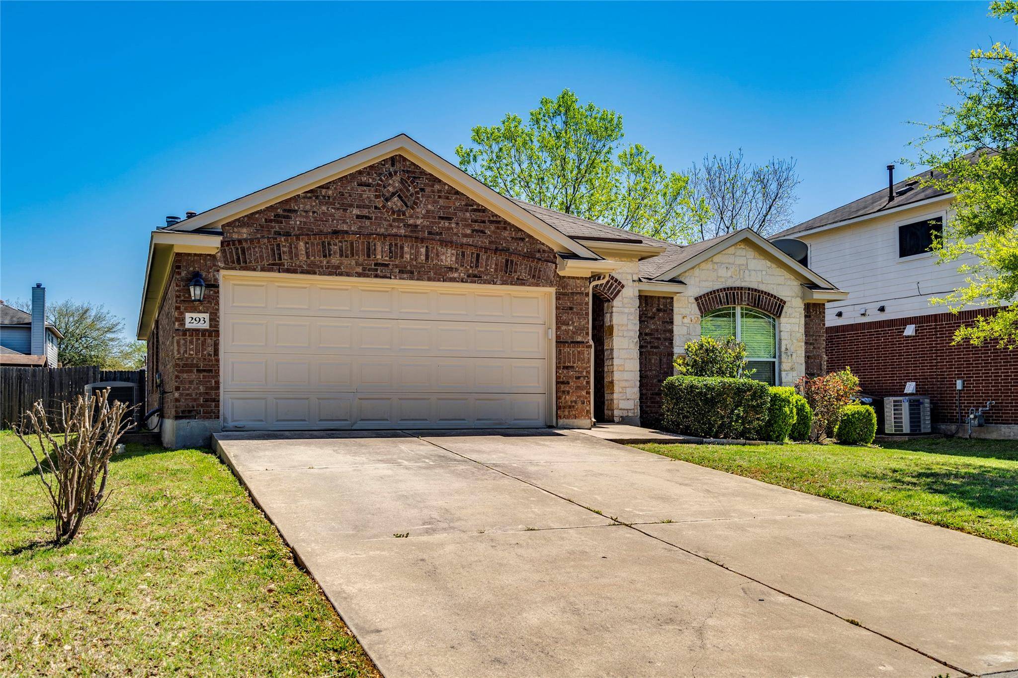 Kyle, TX 78640,293 Buckingham DR