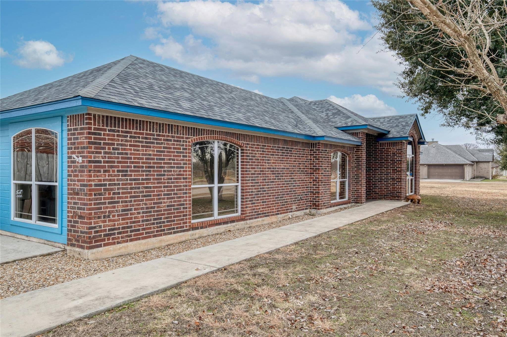 Martindale, TX 78655,233 Thomas DR