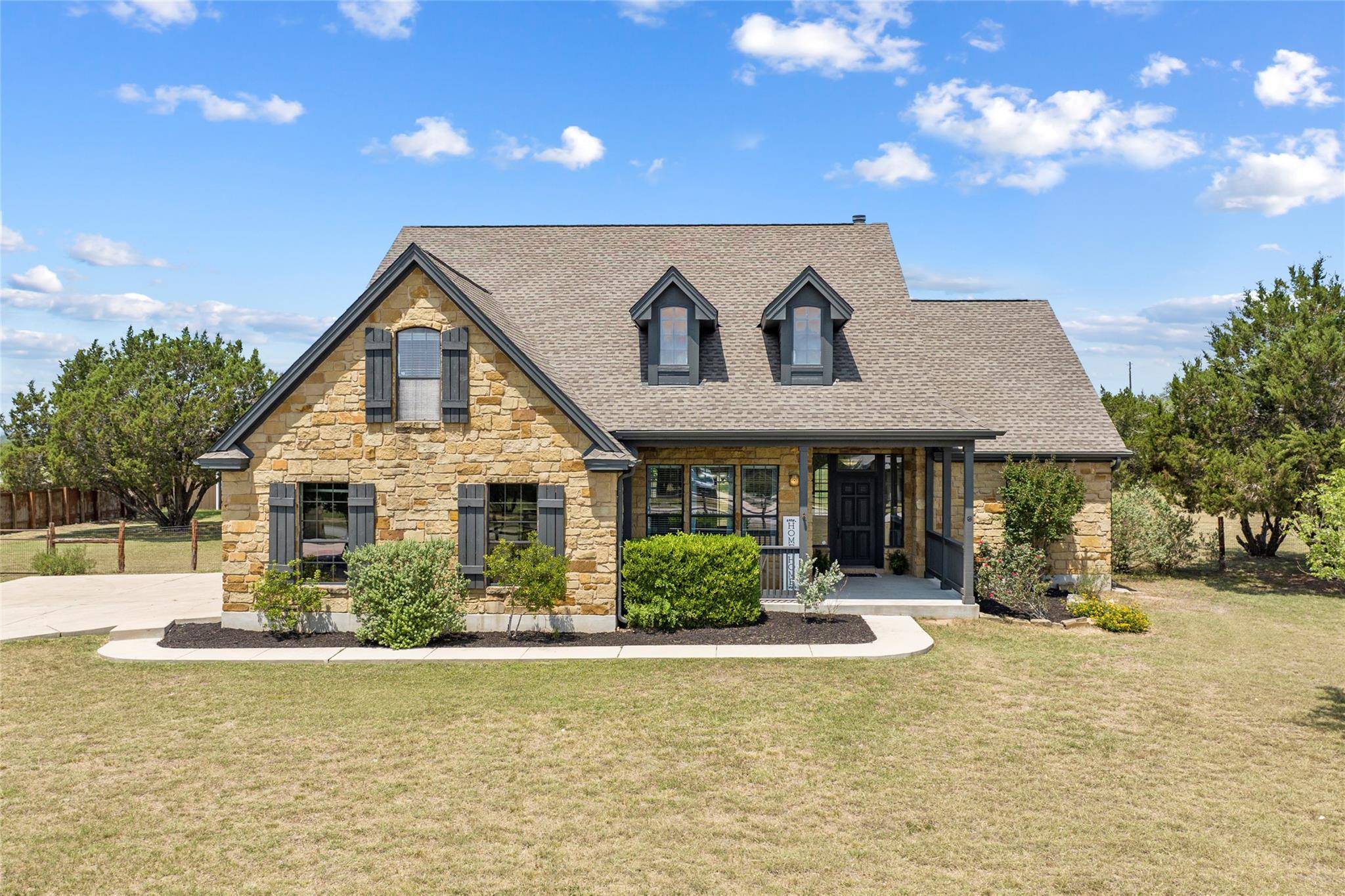 Dripping Springs, TX 78620,400 Chama TRCE