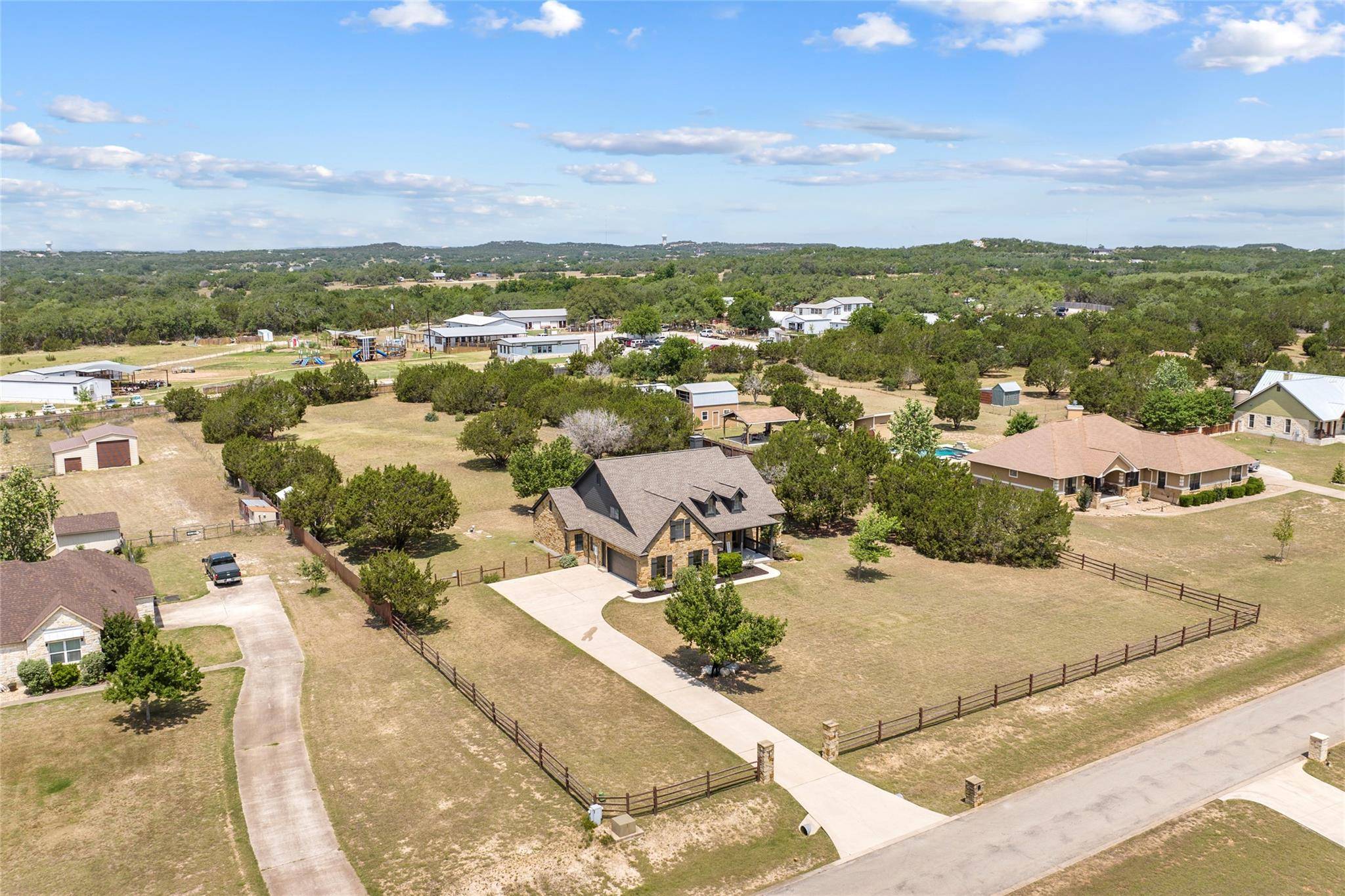 Dripping Springs, TX 78620,400 Chama TRCE