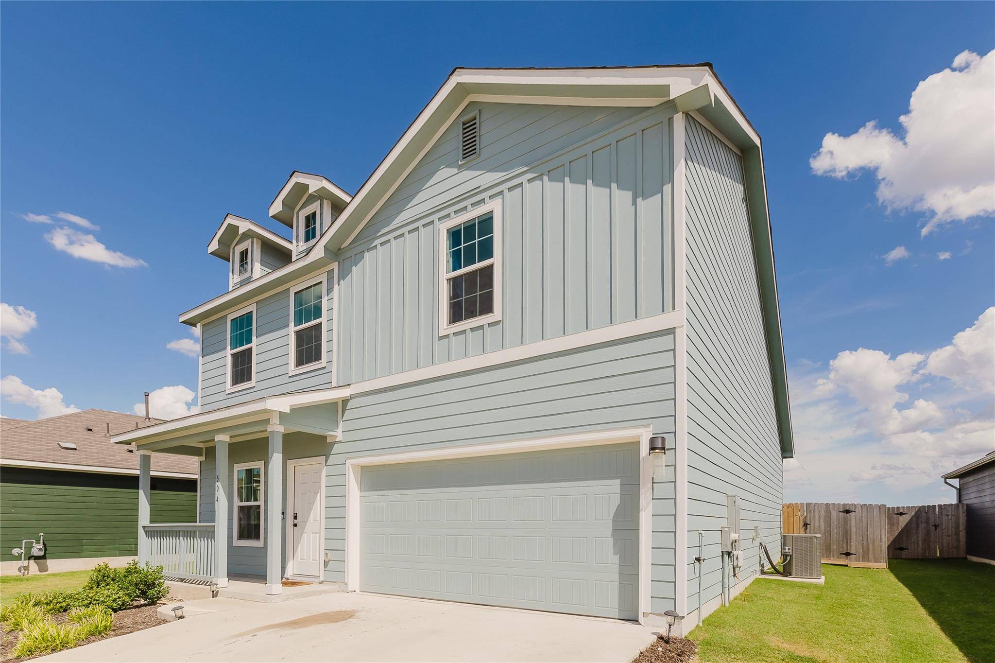 Lockhart, TX 78644,504 N Thunderstorm Ave
