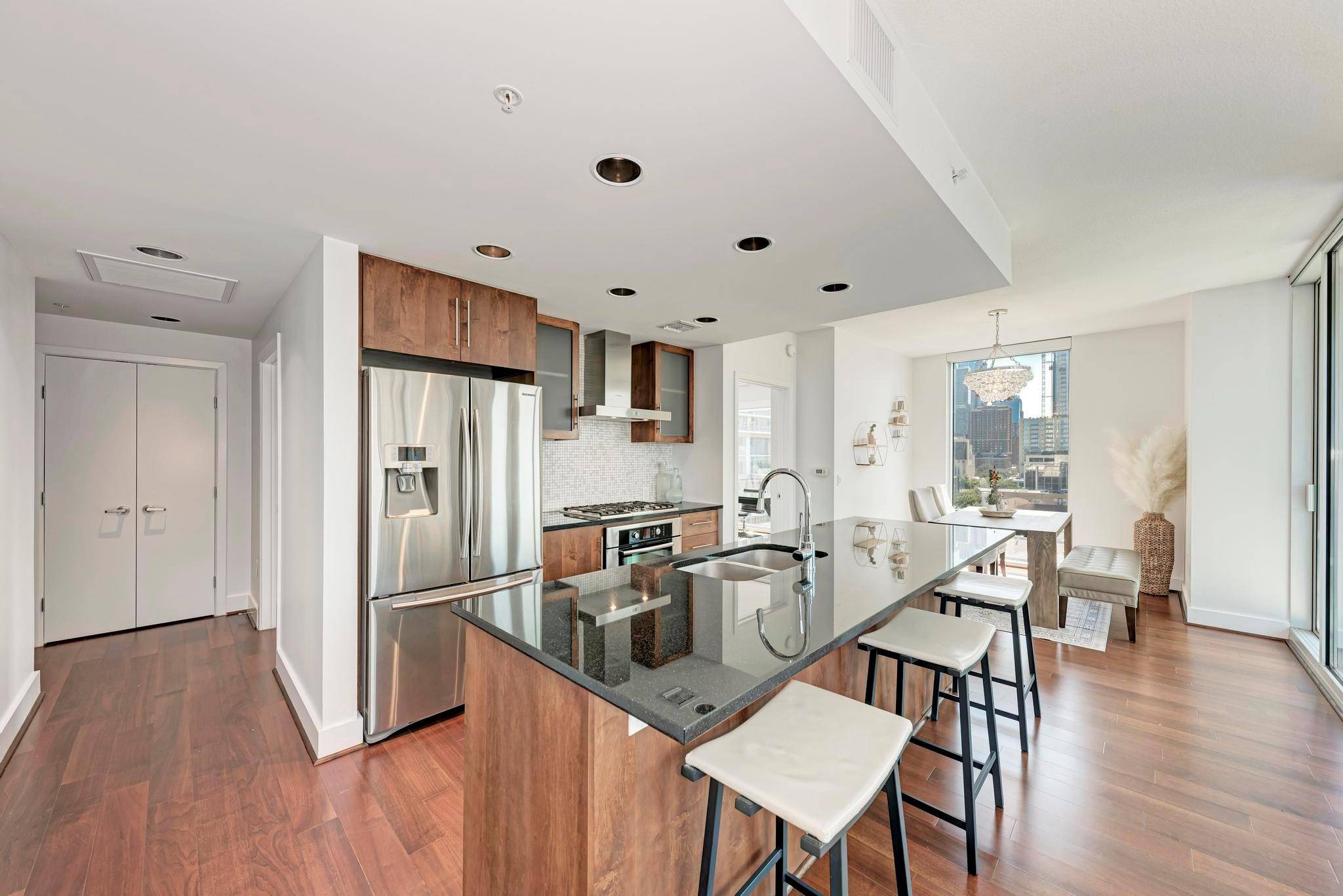 Austin, TX 78703,300 Bowie ST #1003
