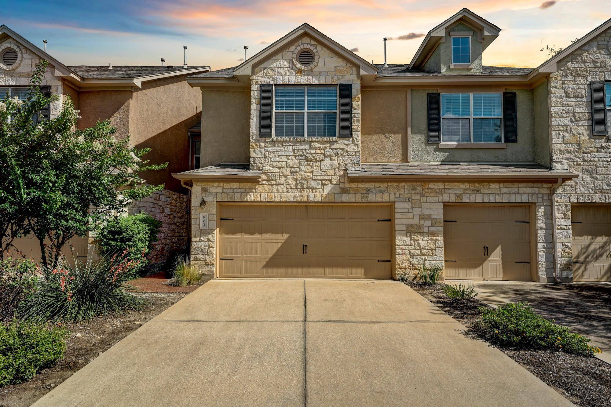 Cedar Park, TX 78613,700 Mandarin Flyway #903