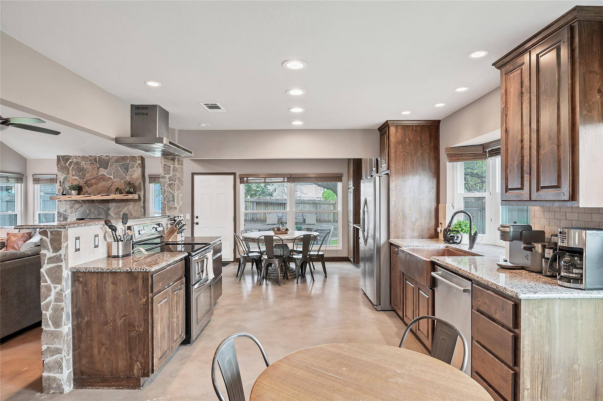 Cedar Park, TX 78613,901 Oakcrest CIR