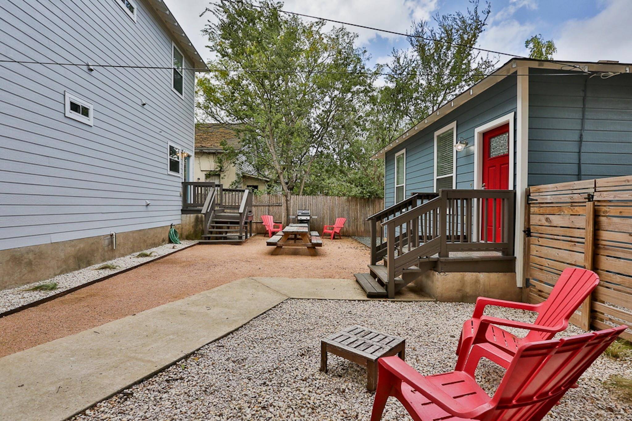Austin, TX 78702,2922 E 12th ST