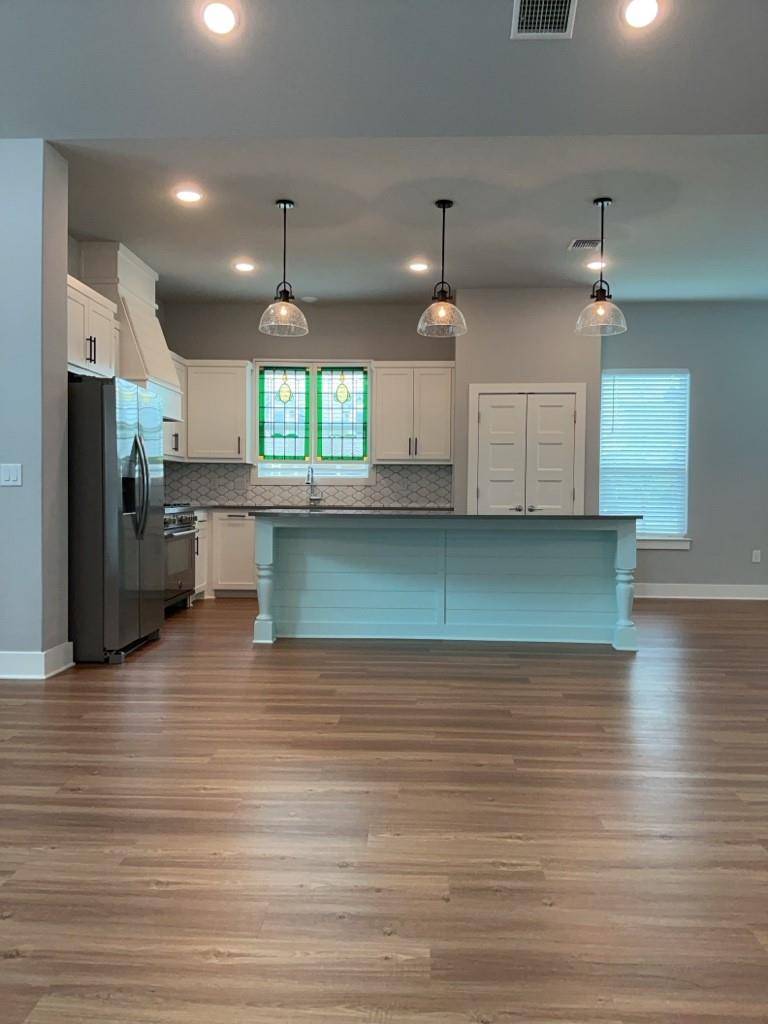 Liberty Hill, TX 78642,117 Dax DR
