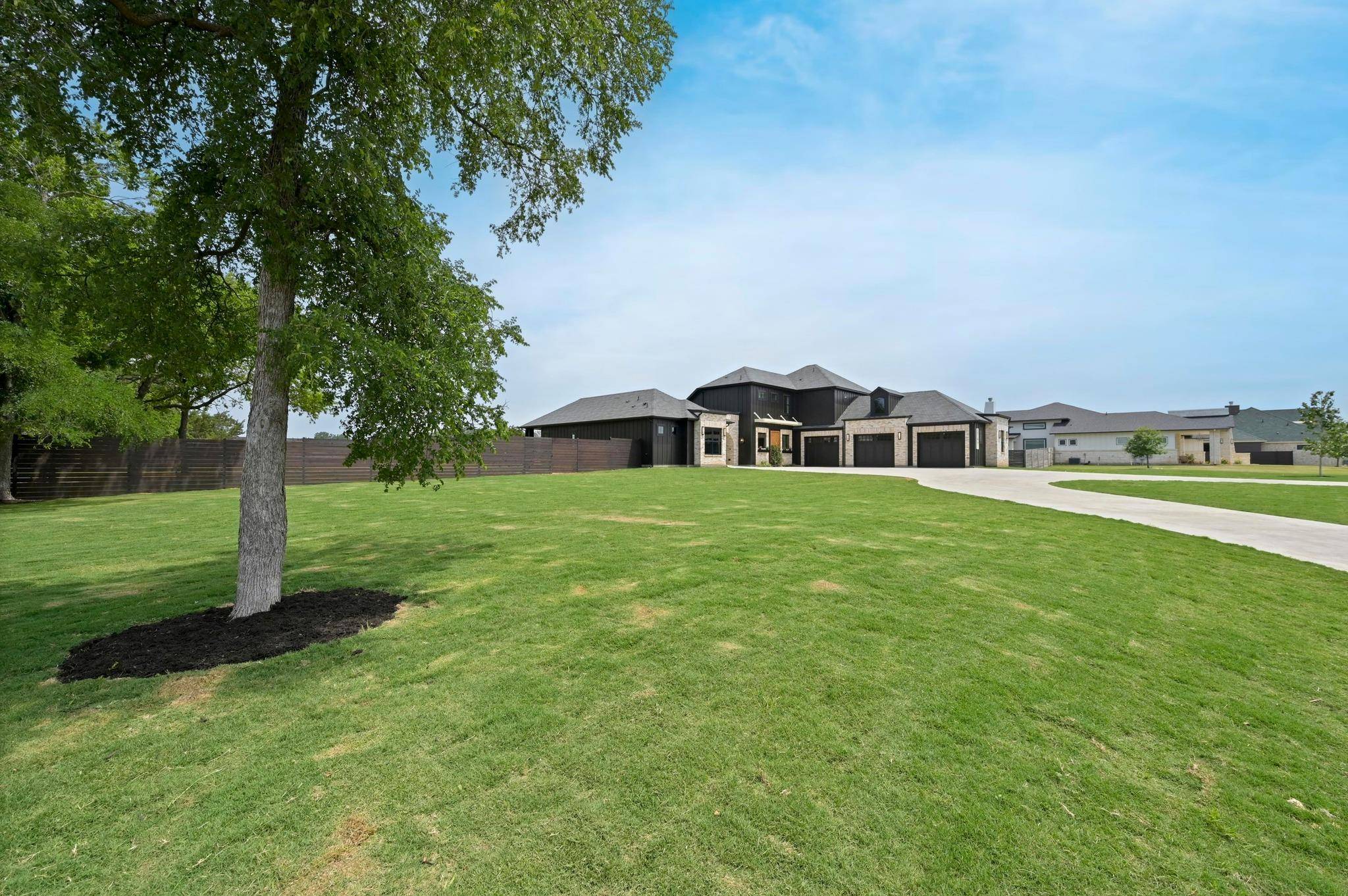 Liberty Hill, TX 78642,140 Tambra Lea LN