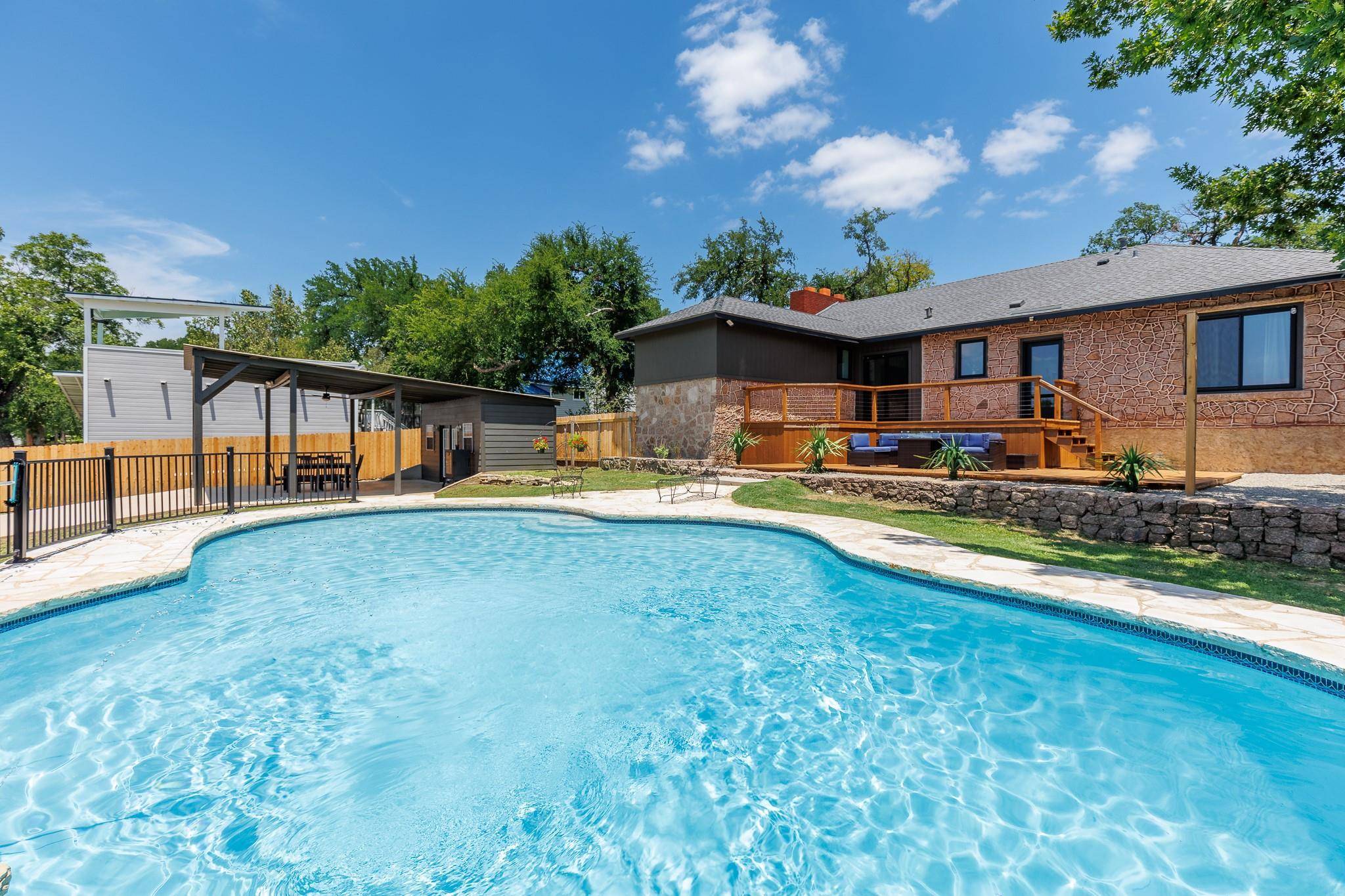 Marble Falls, TX 78654,510 Avenue E