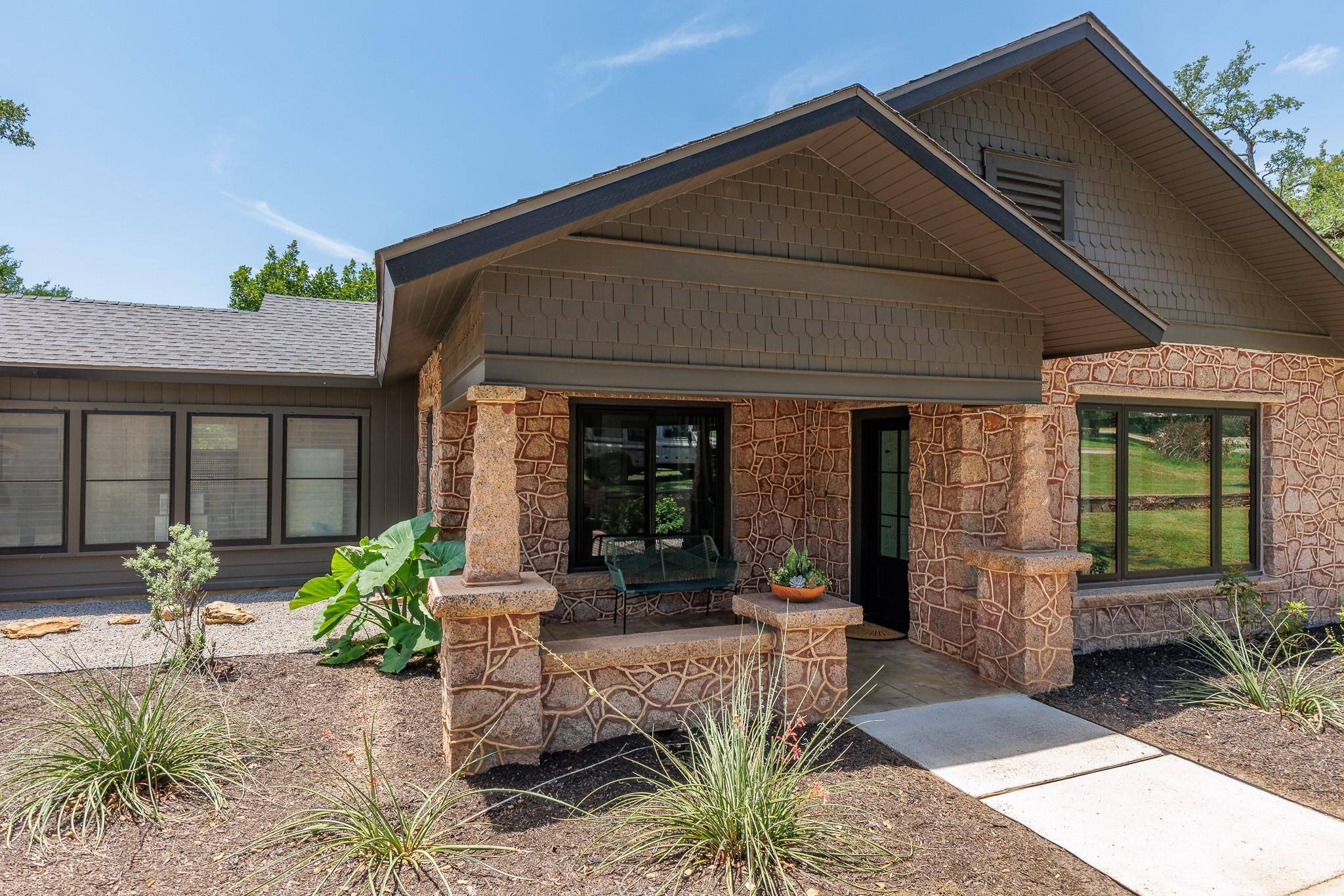 Marble Falls, TX 78654,510 Avenue Avenue Ave E