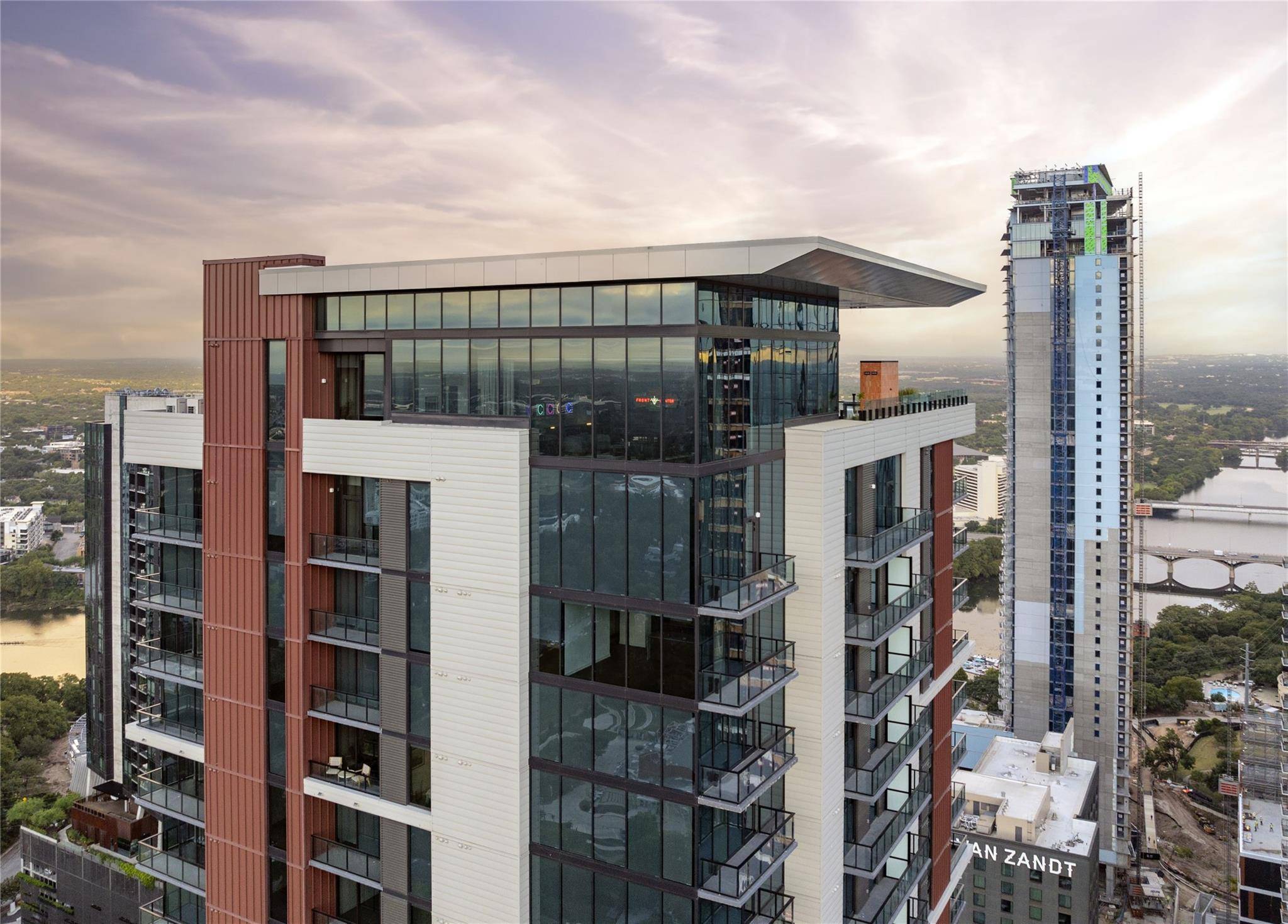 Austin, TX 78701,84 East Ave #2007