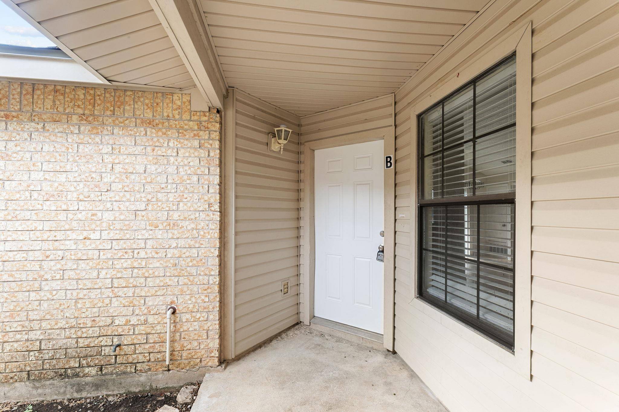 Round Rock, TX 78681,400 Yucca DR #B