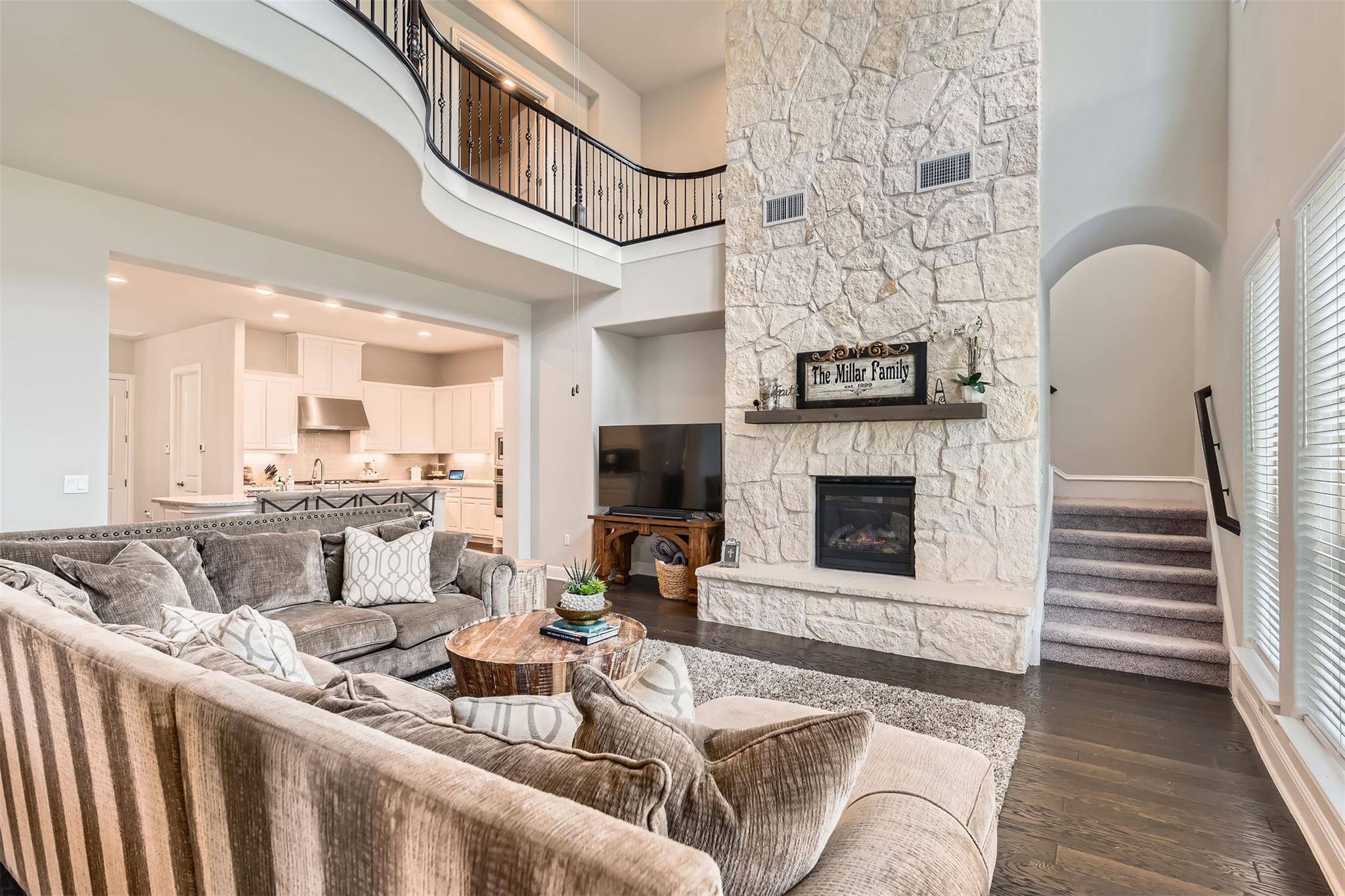 Austin, TX 78732,921 Morning Moon CIR