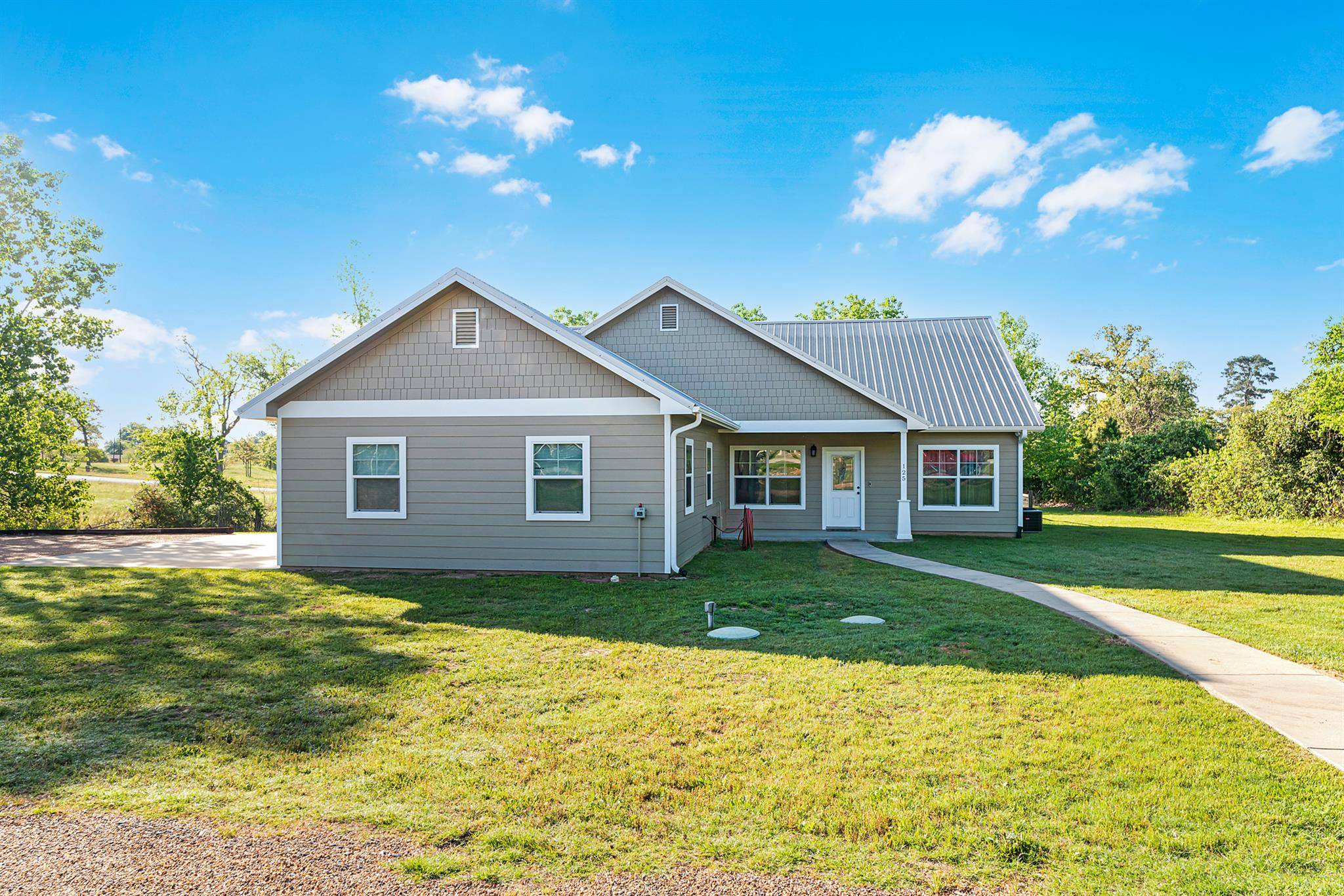 Bastrop, TX 78602,125 Brahman CT