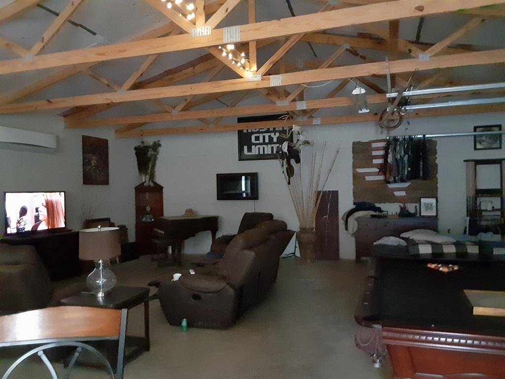 Rockdale, TX 76567,251 Fairview DR