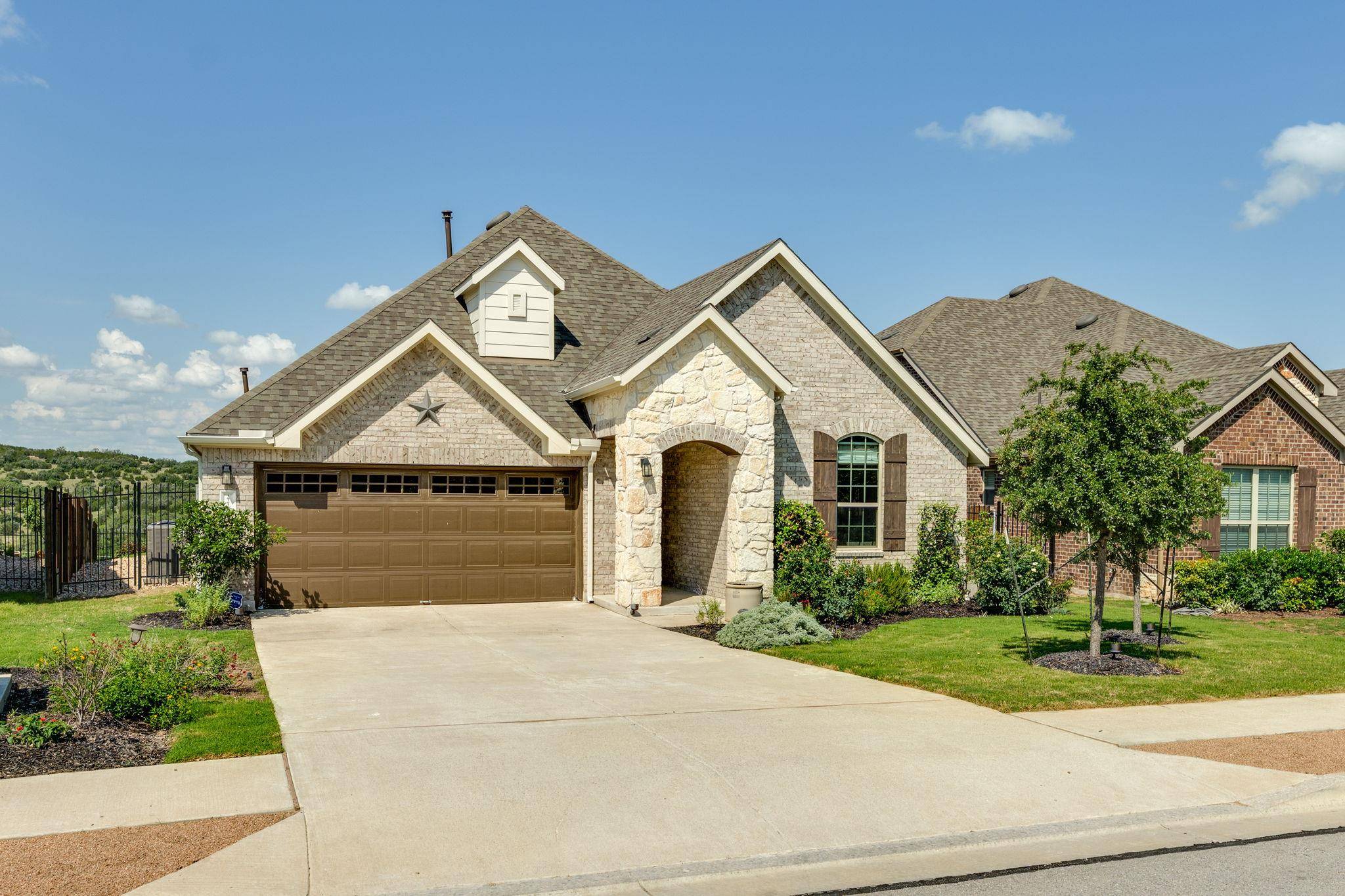 Spicewood, TX 78669,22208 Coyote Cave TRL
