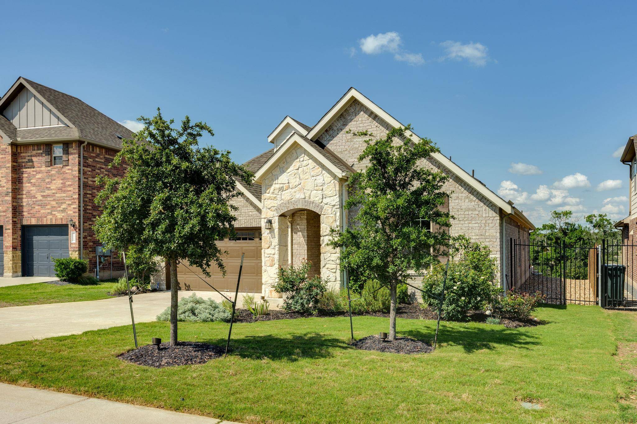 Spicewood, TX 78669,22208 Coyote Cave TRL