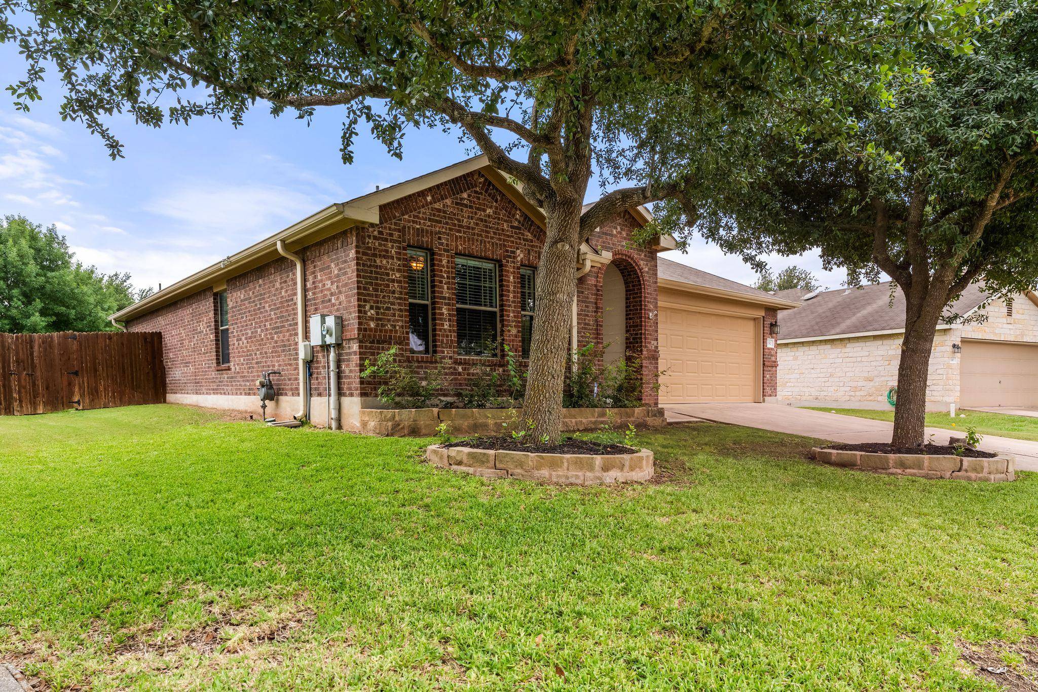 Buda, TX 78610,150 Breccia CV