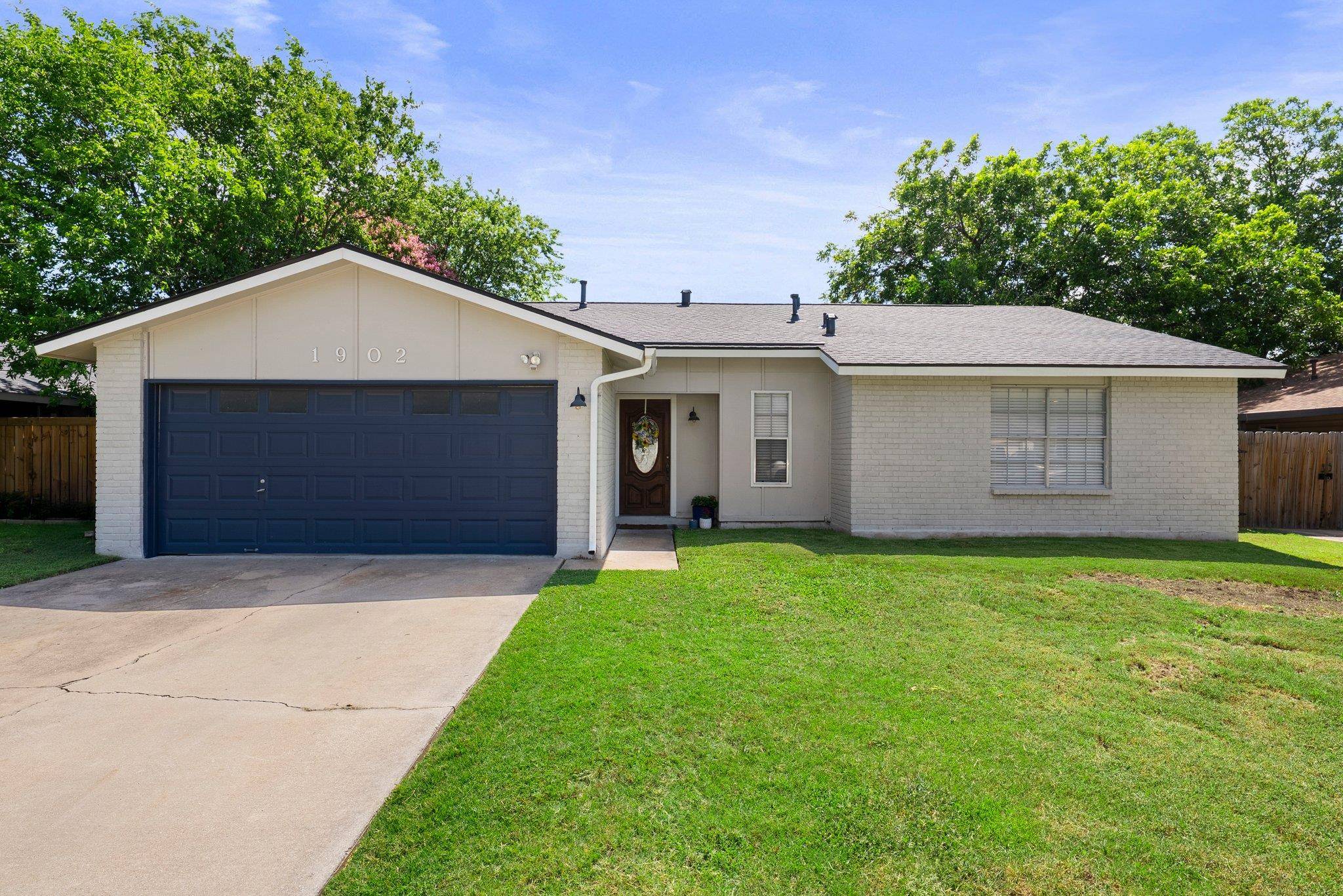 Round Rock, TX 78664,1902 Cameo DR