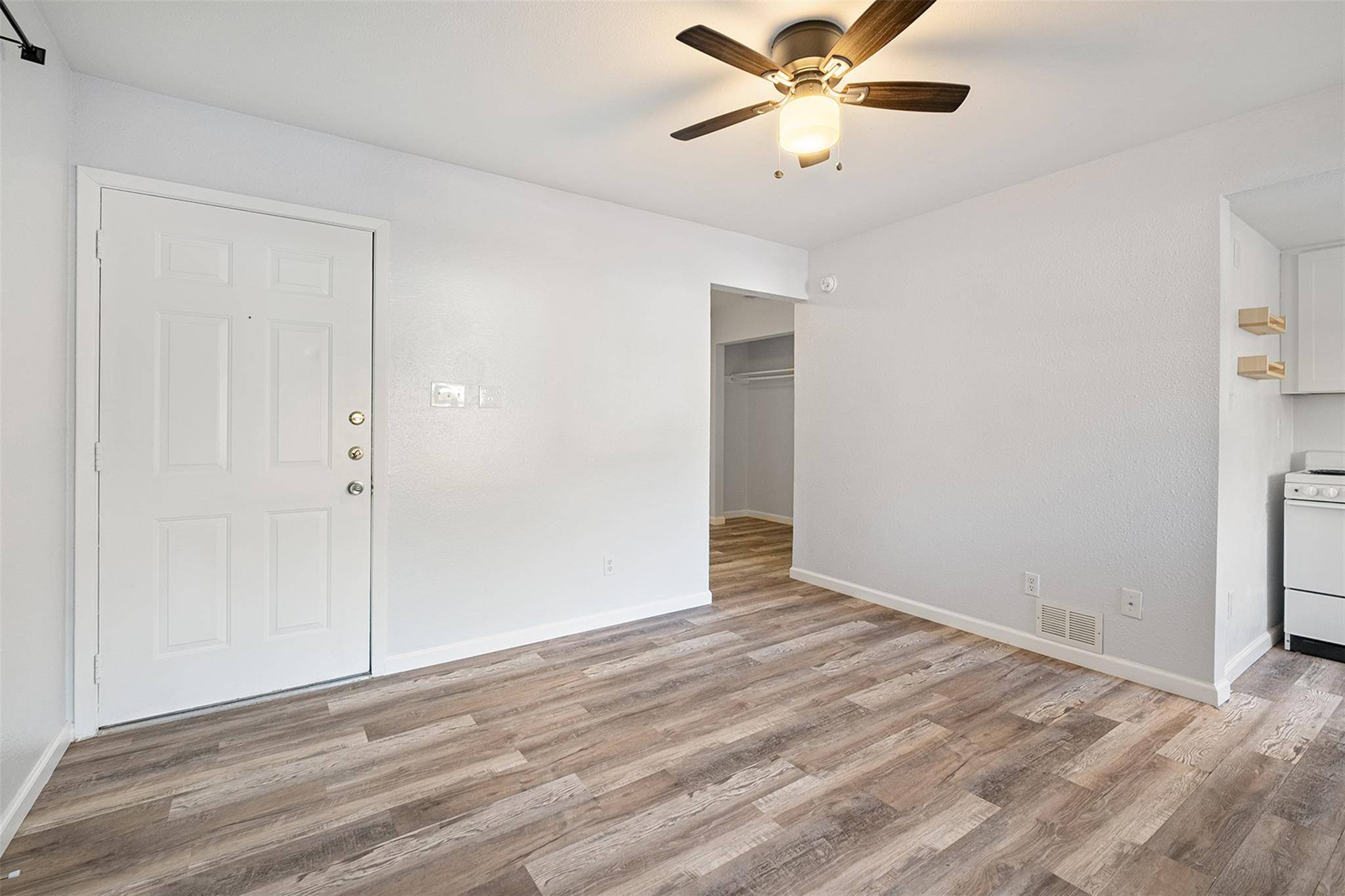 Austin, TX 78741,2500 Burleson RD #502