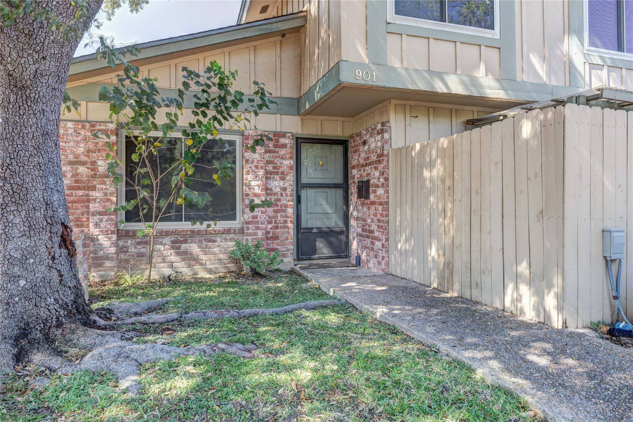 Austin, TX 78758,901 E Village LN