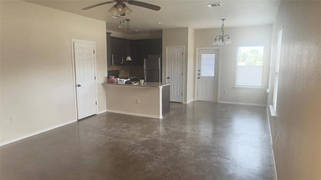 Buda, TX 78610,366 JOANNE Loop Unit B