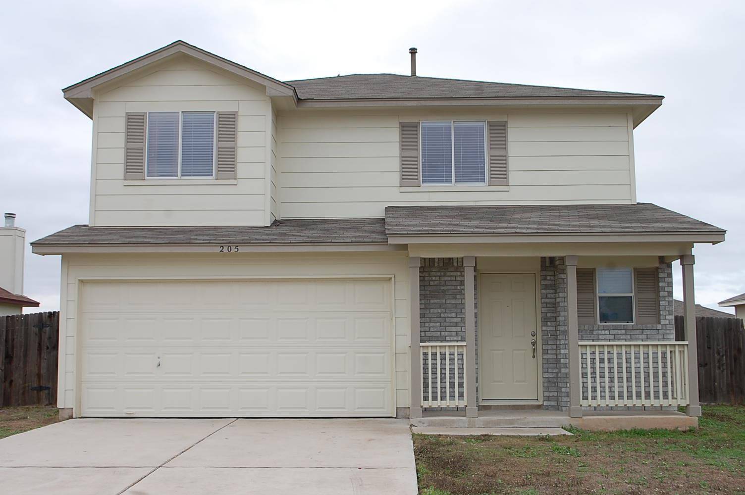Hutto, TX 78634,205 E Mitchell DR