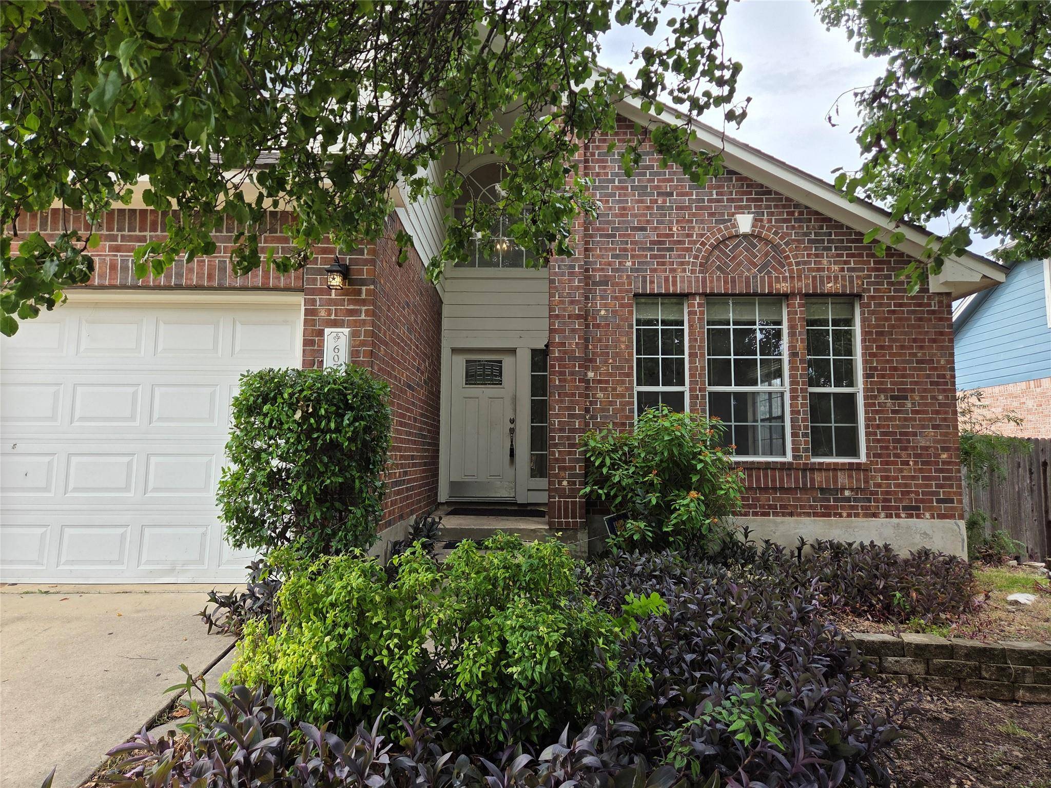 Leander, TX 78641,607 Meadow View DR